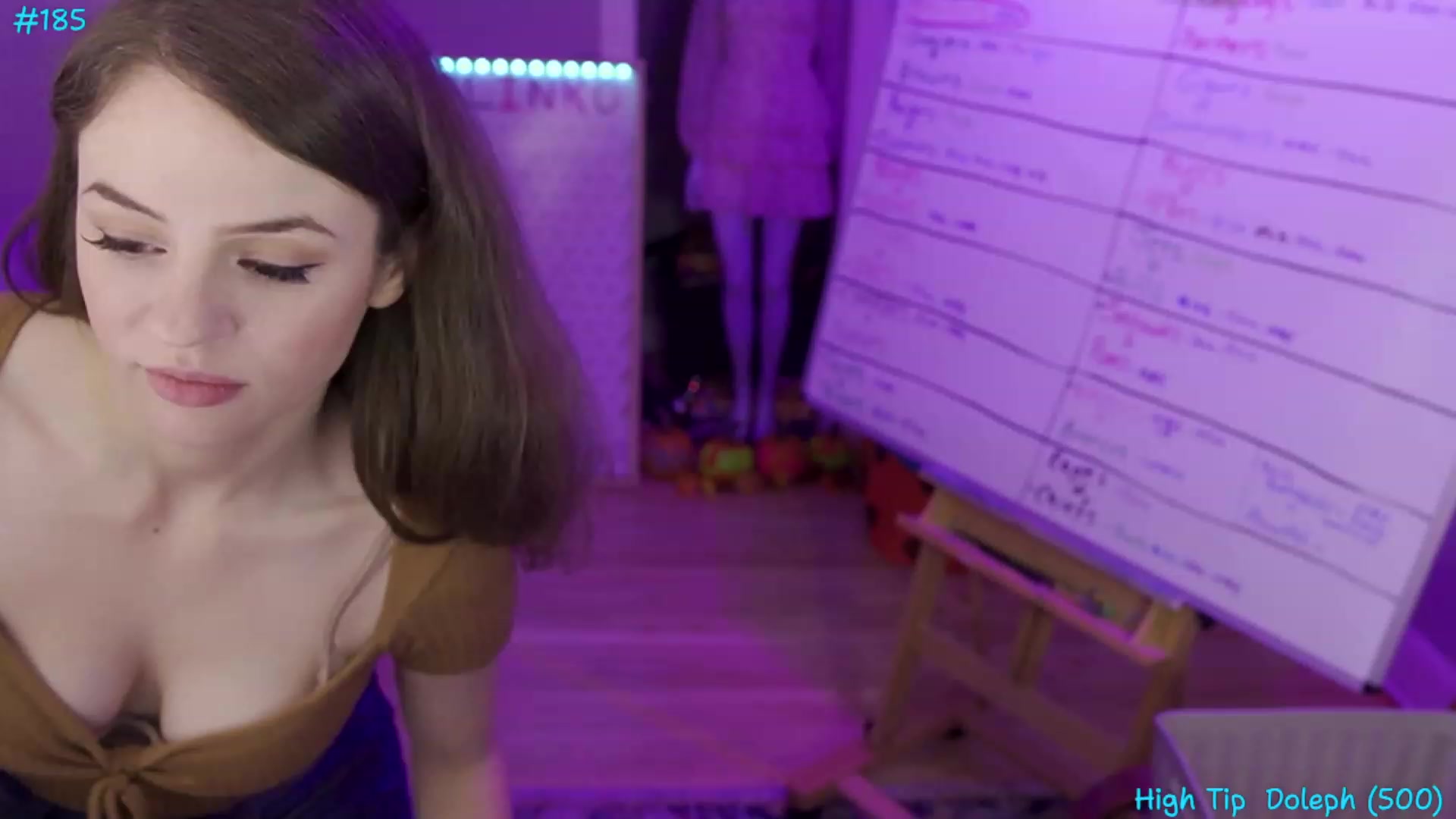 Gallery image thumbnail from SophiesBobs's myfreecams stream on, 11/17/2023, 07:20 image 15 of 20