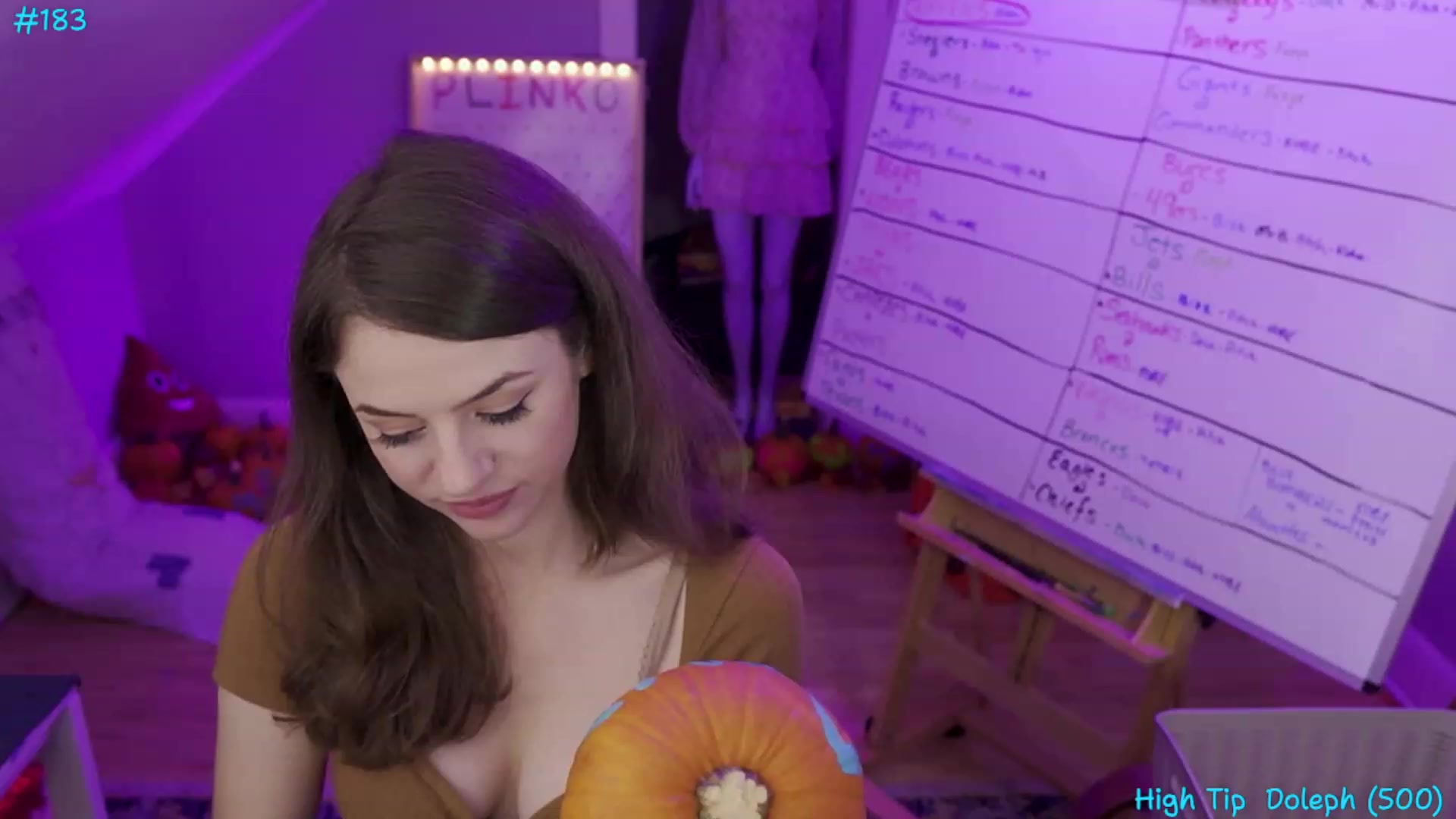 Gallery image thumbnail from SophiesBobs's myfreecams stream on, 11/17/2023, 07:20 image 20 of 20