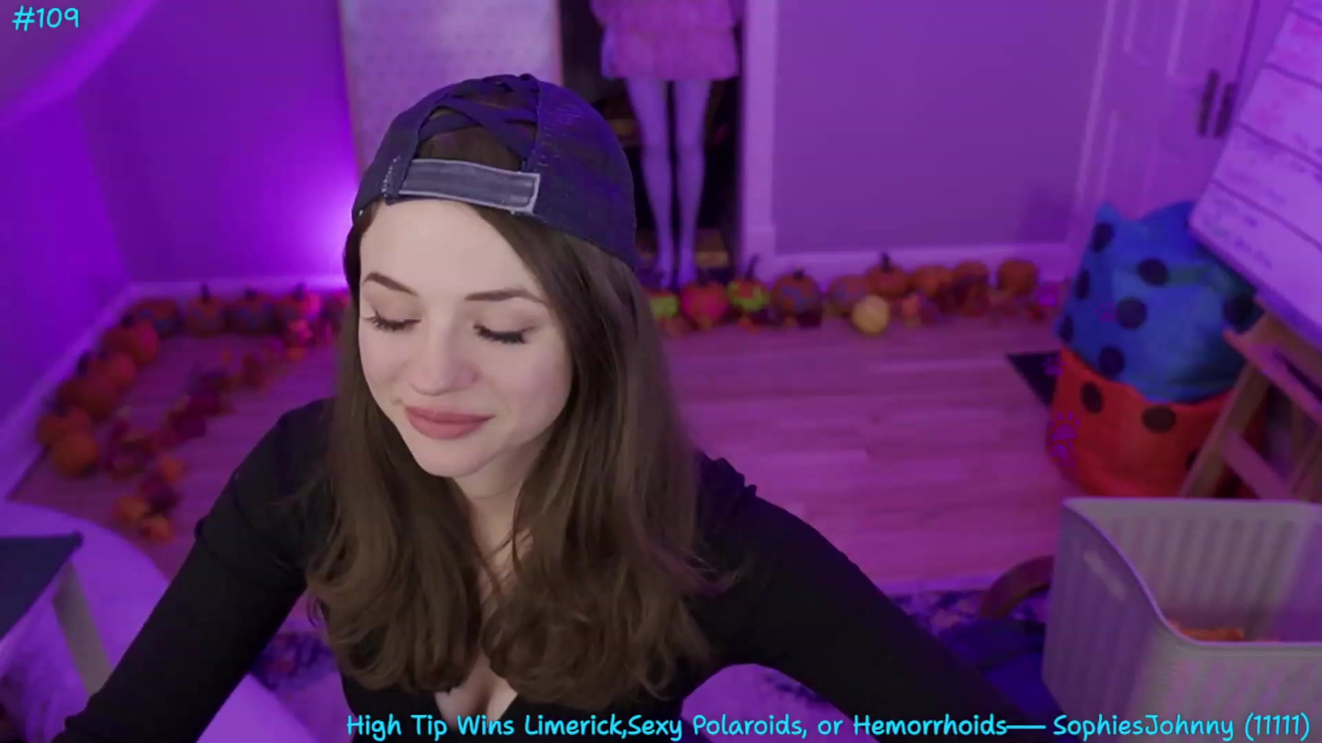 Gallery image thumbnail from SophiesBobs's myfreecams stream on, 11/18/2023, 11:08 image 1 of 20