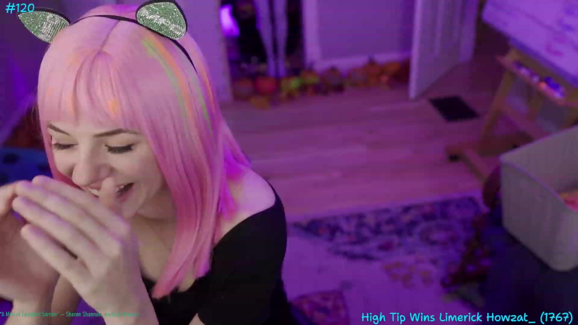 Gallery image thumbnail from SophiesBobs's myfreecams stream on, 11/25/2023, 09:23 image 14 of 20