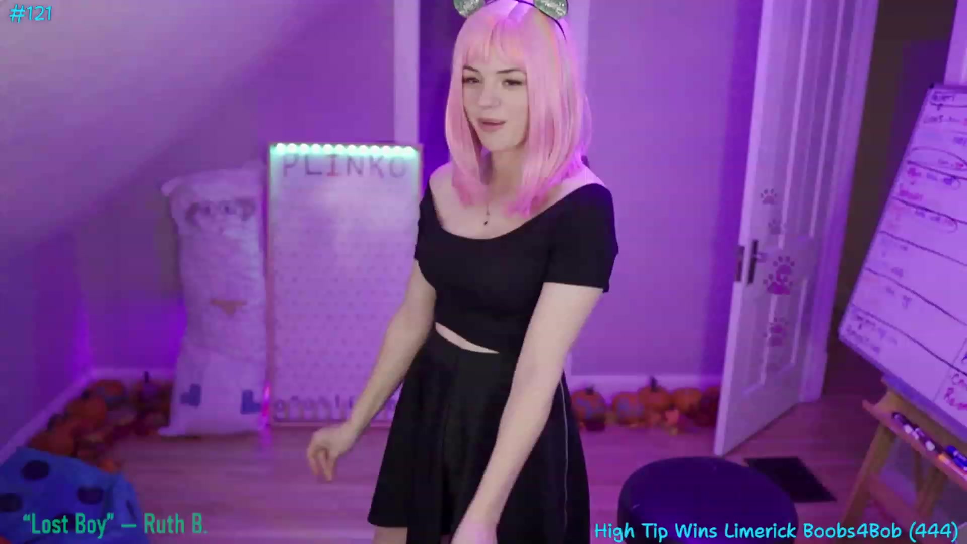 Gallery image thumbnail from SophiesBobs's myfreecams stream on, 11/25/2023, 09:23 image 8 of 20