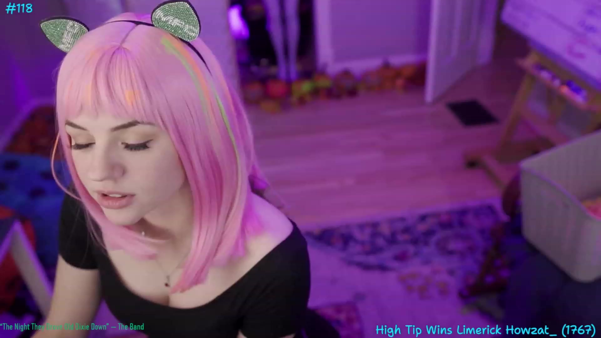 Gallery image thumbnail from SophiesBobs's myfreecams stream on, 11/25/2023, 10:03 image 16 of 20