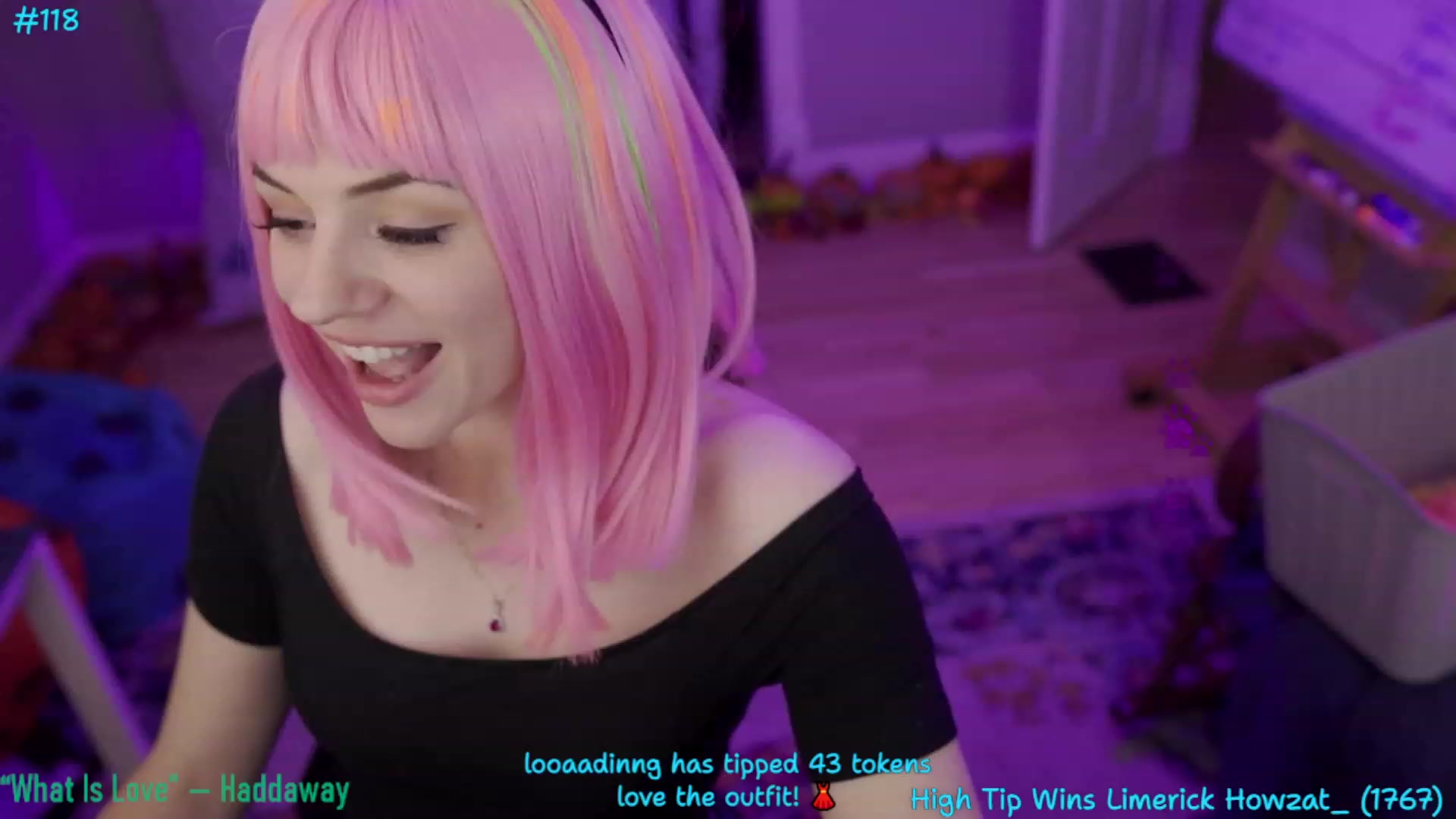 Gallery image thumbnail from SophiesBobs's myfreecams stream on, 11/25/2023, 10:03 image 5 of 20