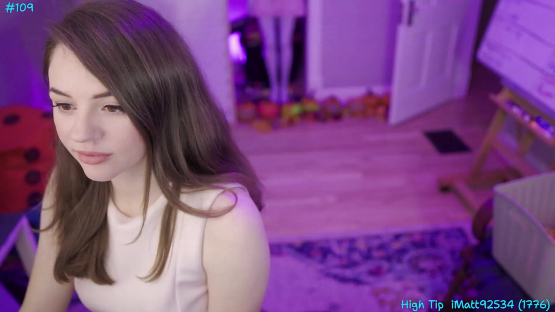 Gallery image thumbnail from SophiesBobs's myfreecams stream on, 11/26/2023, 09:39 image 2 of 20