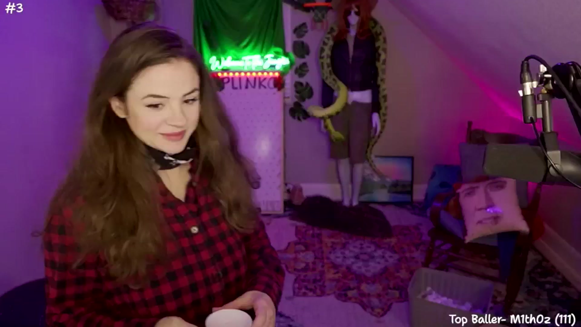 Gallery image thumbnail from SophiesJungle's myfreecams stream on, 07/15/2024, 04:15 image 5 of 20