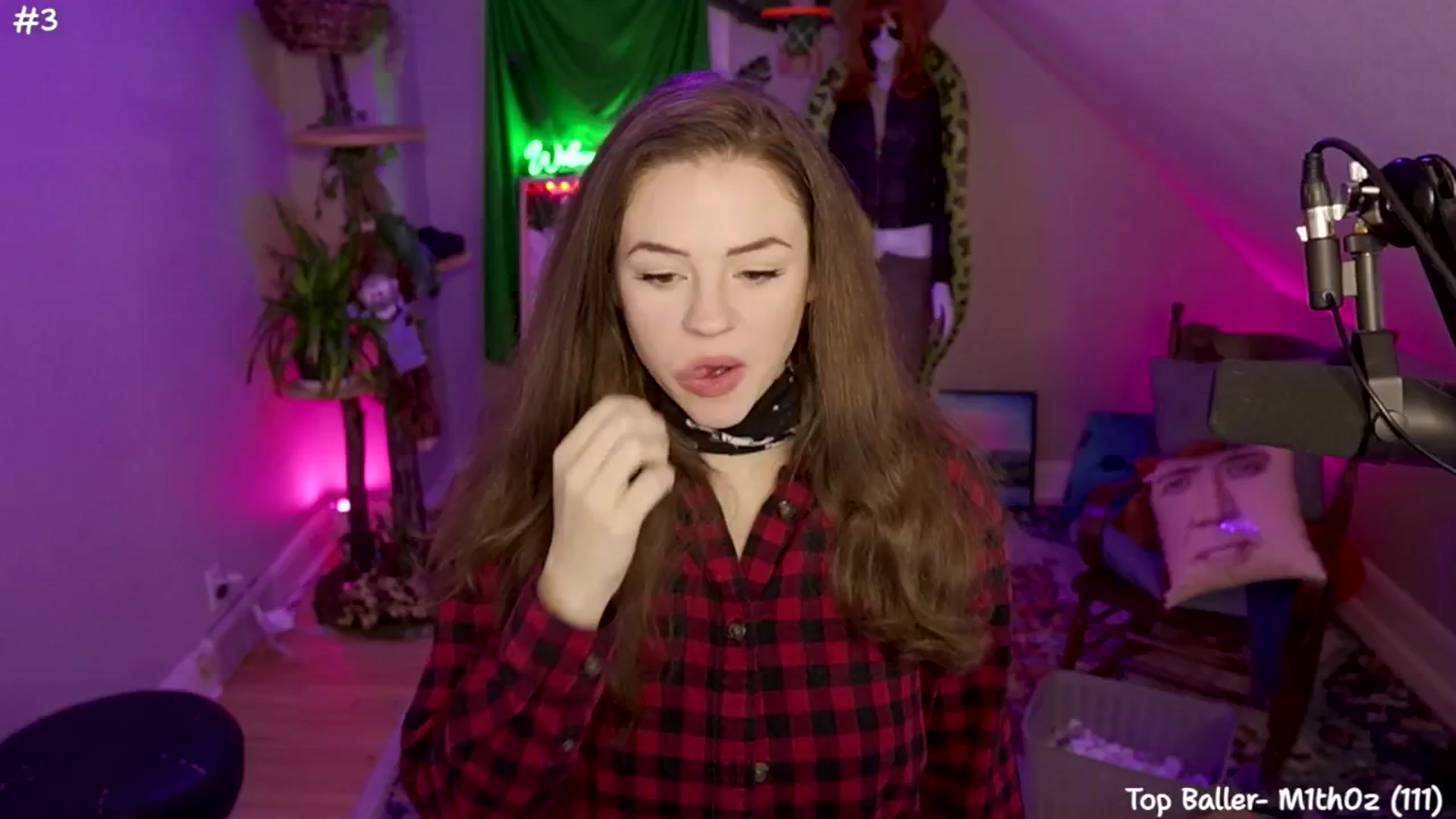 Gallery image thumbnail from SophiesJungle's myfreecams stream on, 07/15/2024, 04:15 image 8 of 20