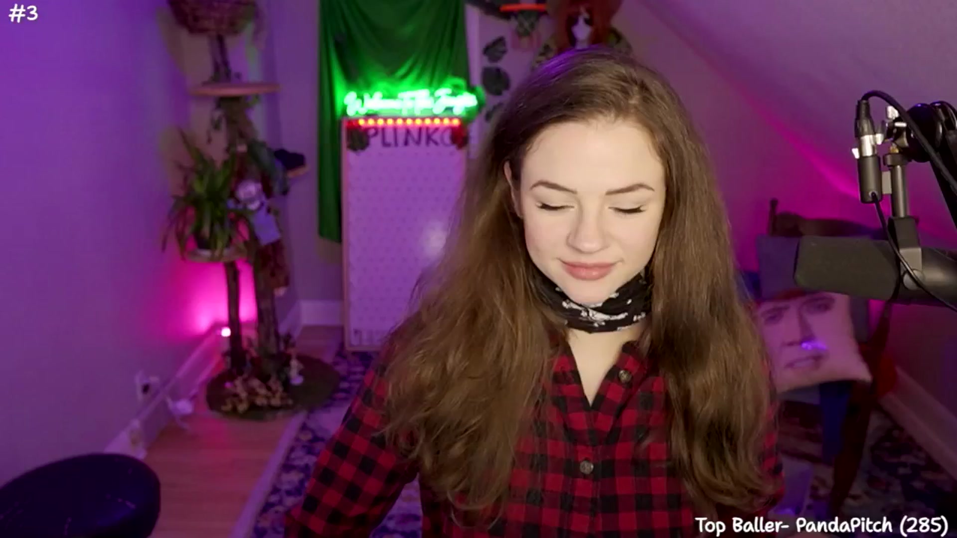 Gallery image thumbnail from SophiesJungle's myfreecams stream on, 07/15/2024, 04:15 image 16 of 20