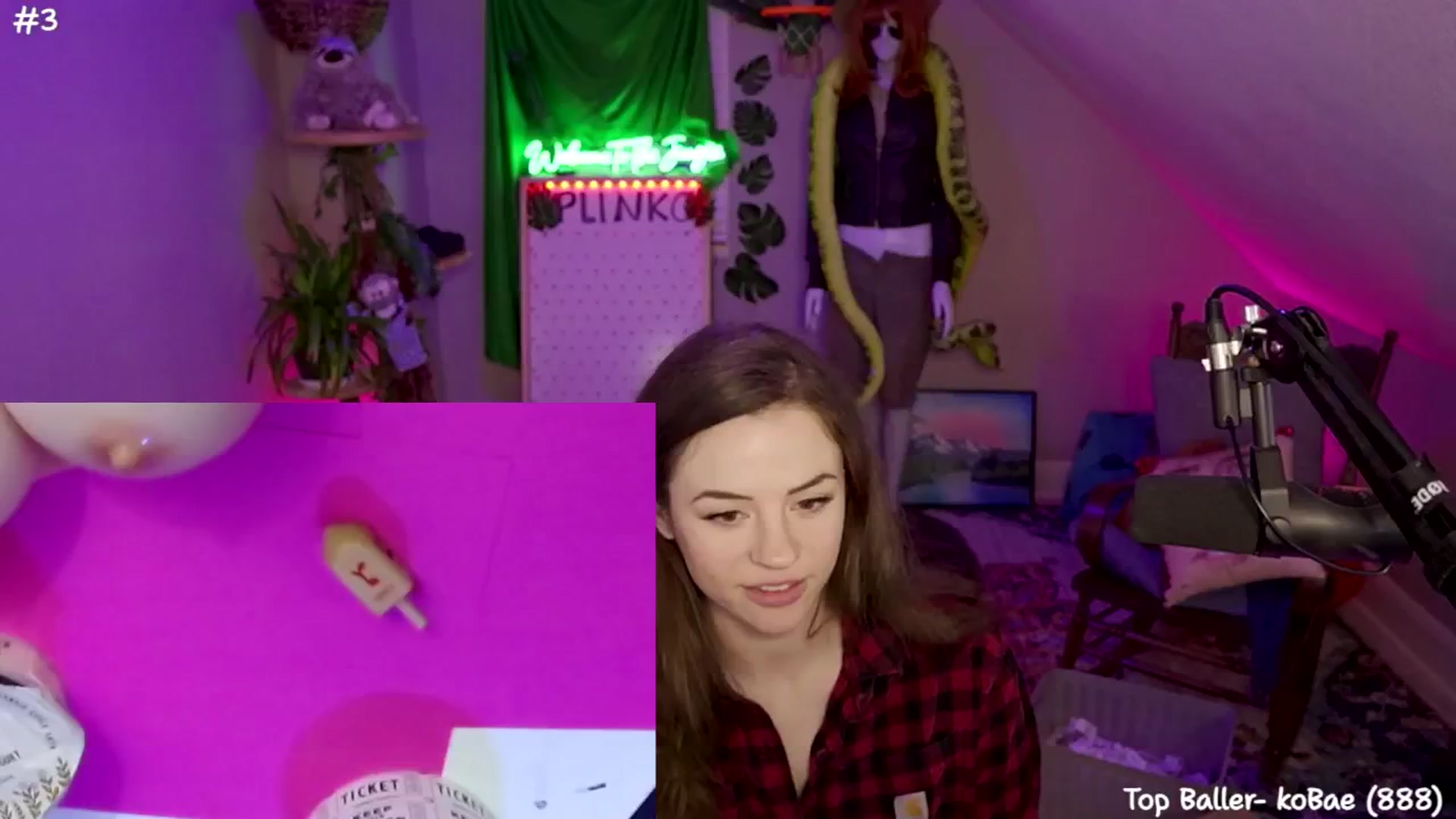 Gallery image thumbnail from SophiesJungle's myfreecams stream on, 07/15/2024, 09:17 image 5 of 20