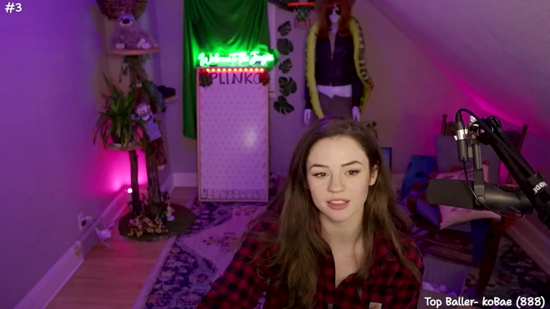 Gallery image thumbnail from SophiesJungle's myfreecams stream on, 07/15/2024, 09:17 image 2 of 20