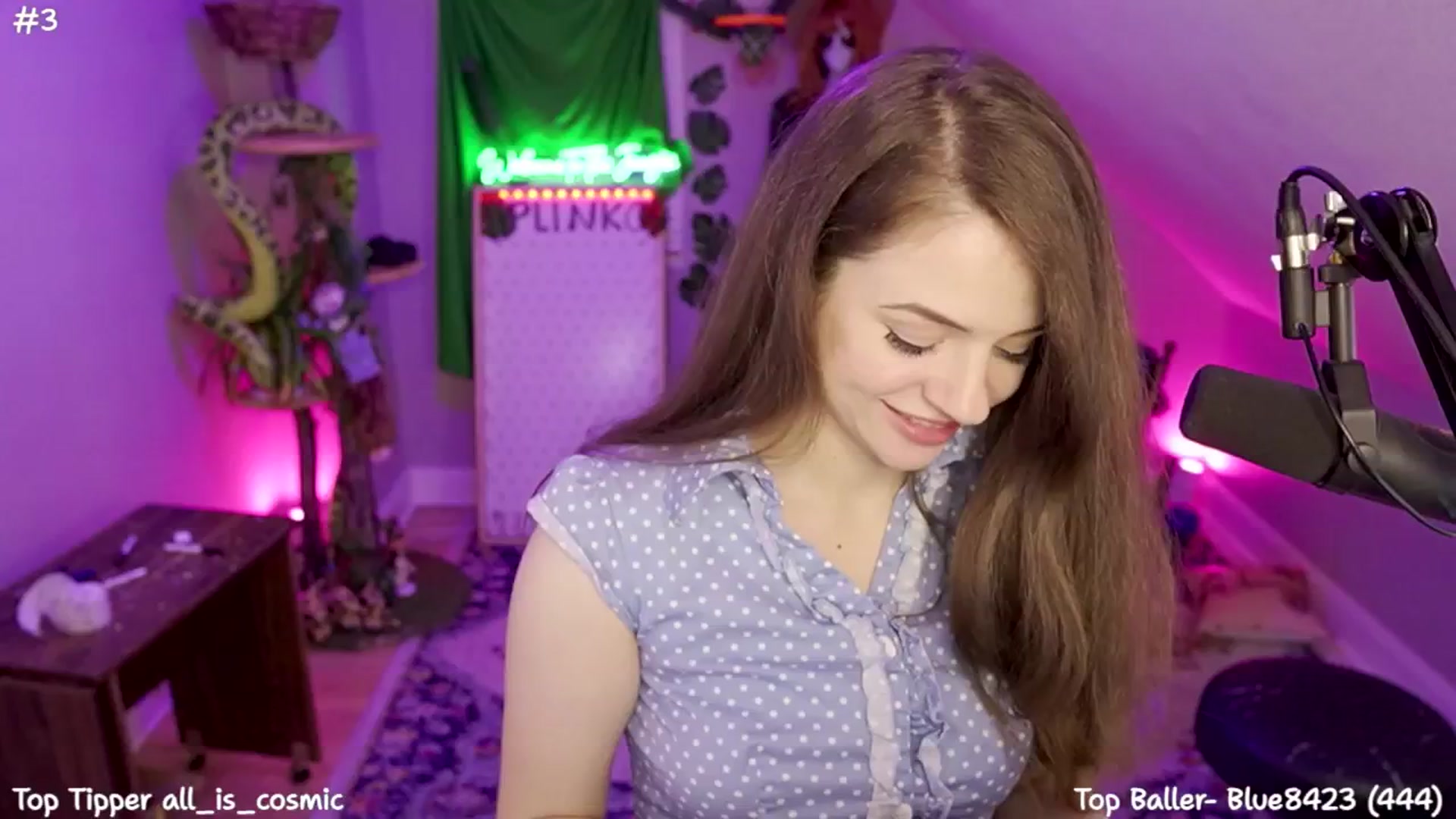 Gallery image thumbnail from SophiesJungle's myfreecams stream on, 07/21/2024, 10:34 image 6 of 20