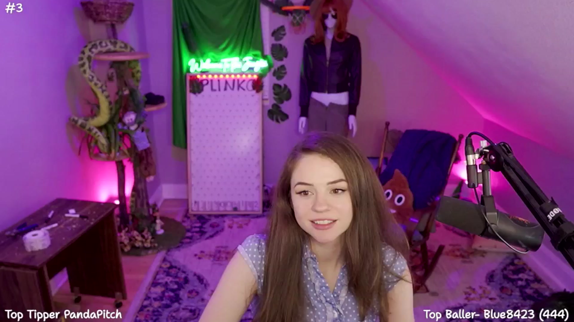 Gallery image thumbnail from SophiesJungle's myfreecams stream on, 07/21/2024, 10:34 image 10 of 20
