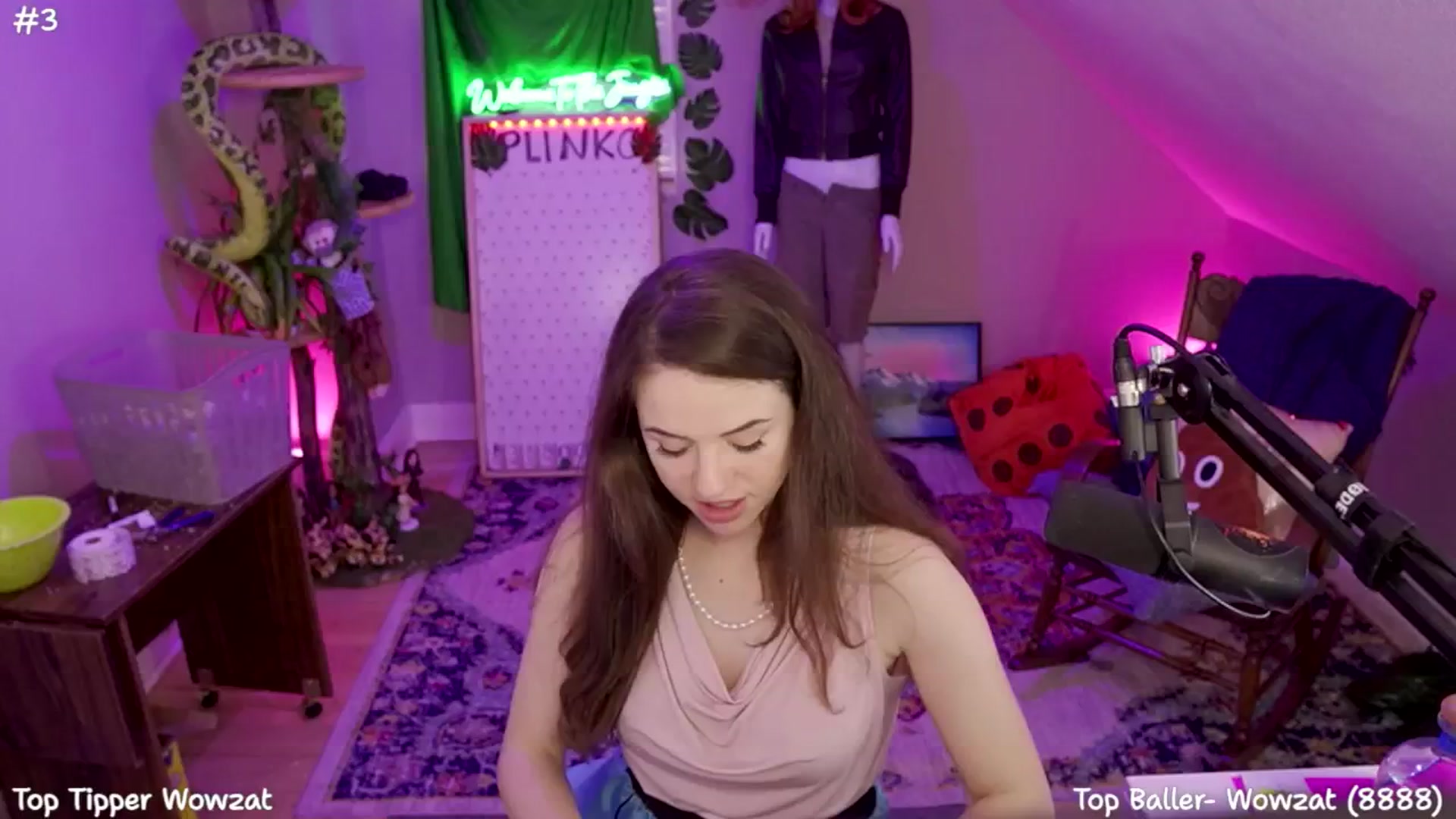 Gallery image thumbnail from SophiesJungle's myfreecams stream on, 07/21/2024, 11:51 image 19 of 20