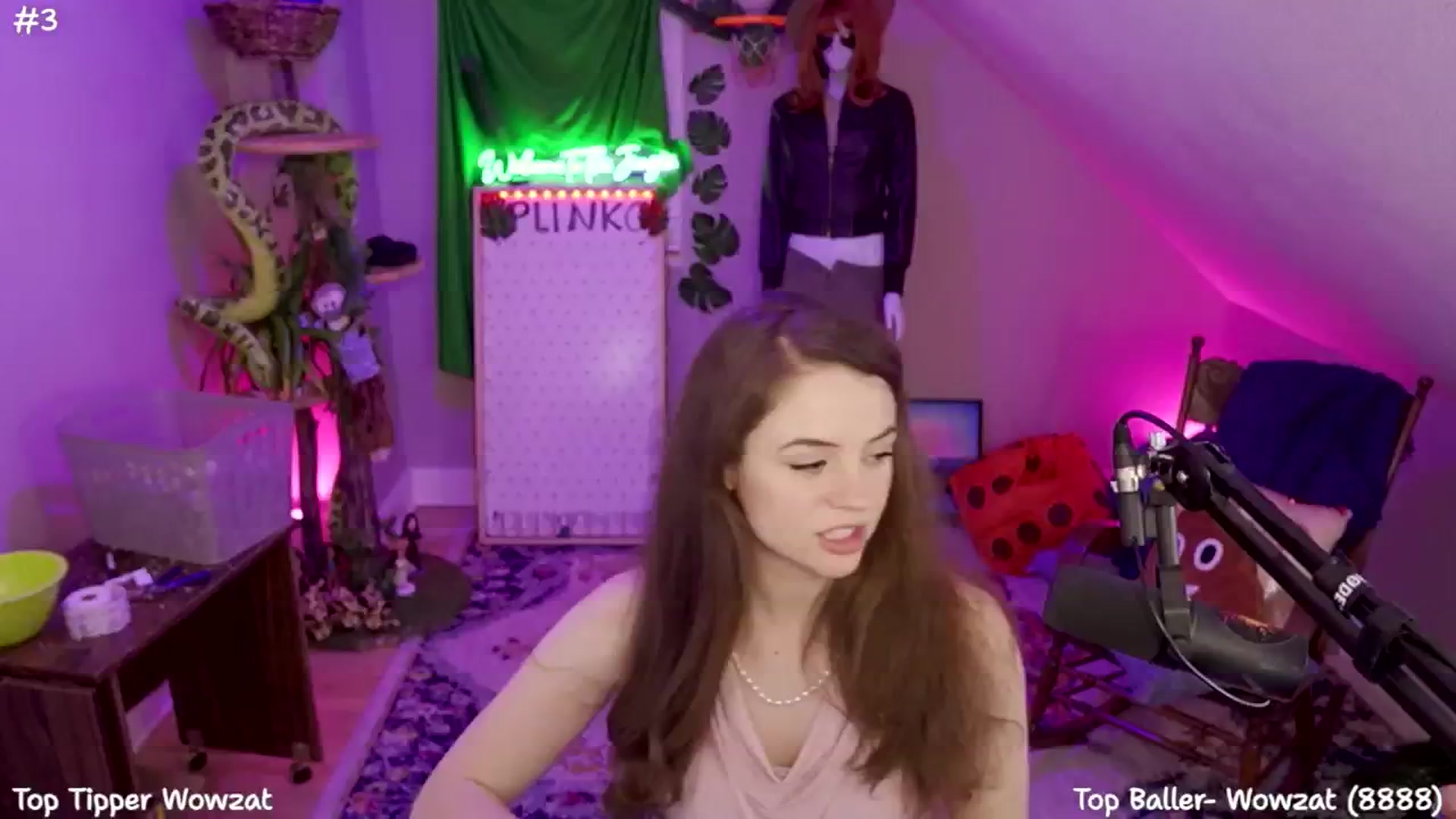 Gallery image thumbnail from SophiesJungle's myfreecams stream on, 07/21/2024, 11:51 image 2 of 20