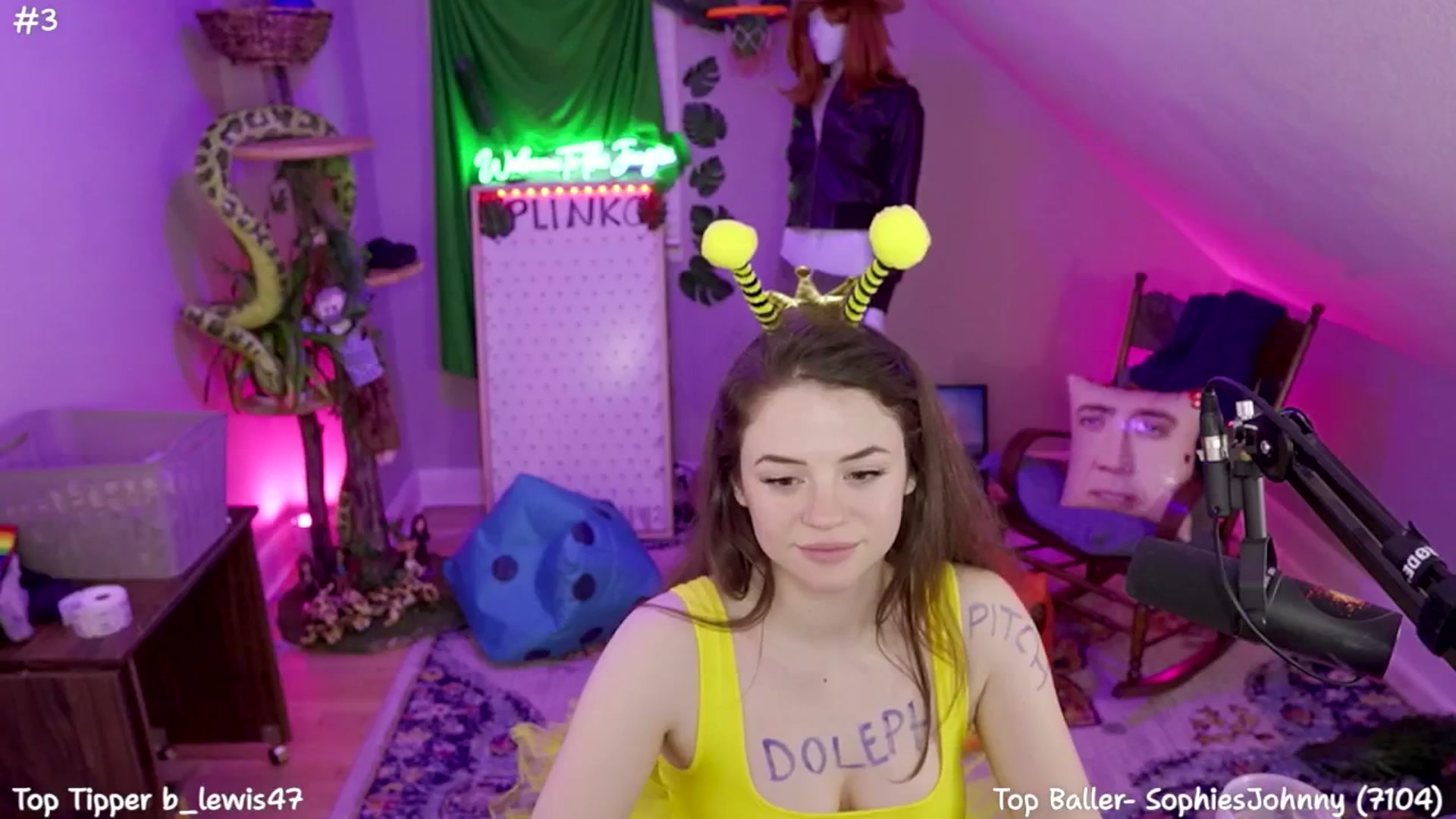 Gallery image thumbnail from SophiesJungle's myfreecams stream on, 07/22/2024, 12:16 image 8 of 20