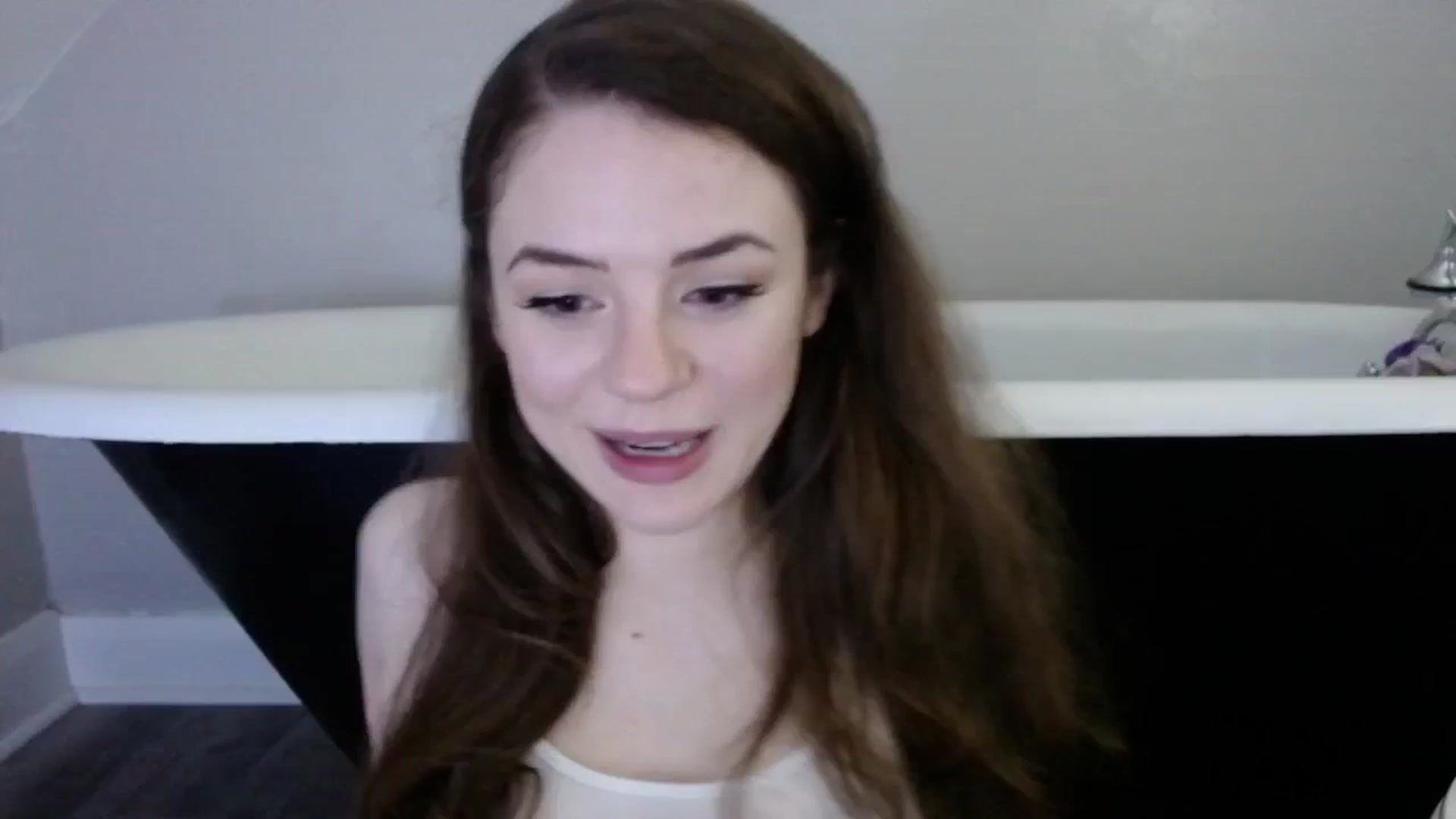 Gallery image thumbnail from SophiesJungle's myfreecams stream on, 07/25/2024, 04:49 image 17 of 20