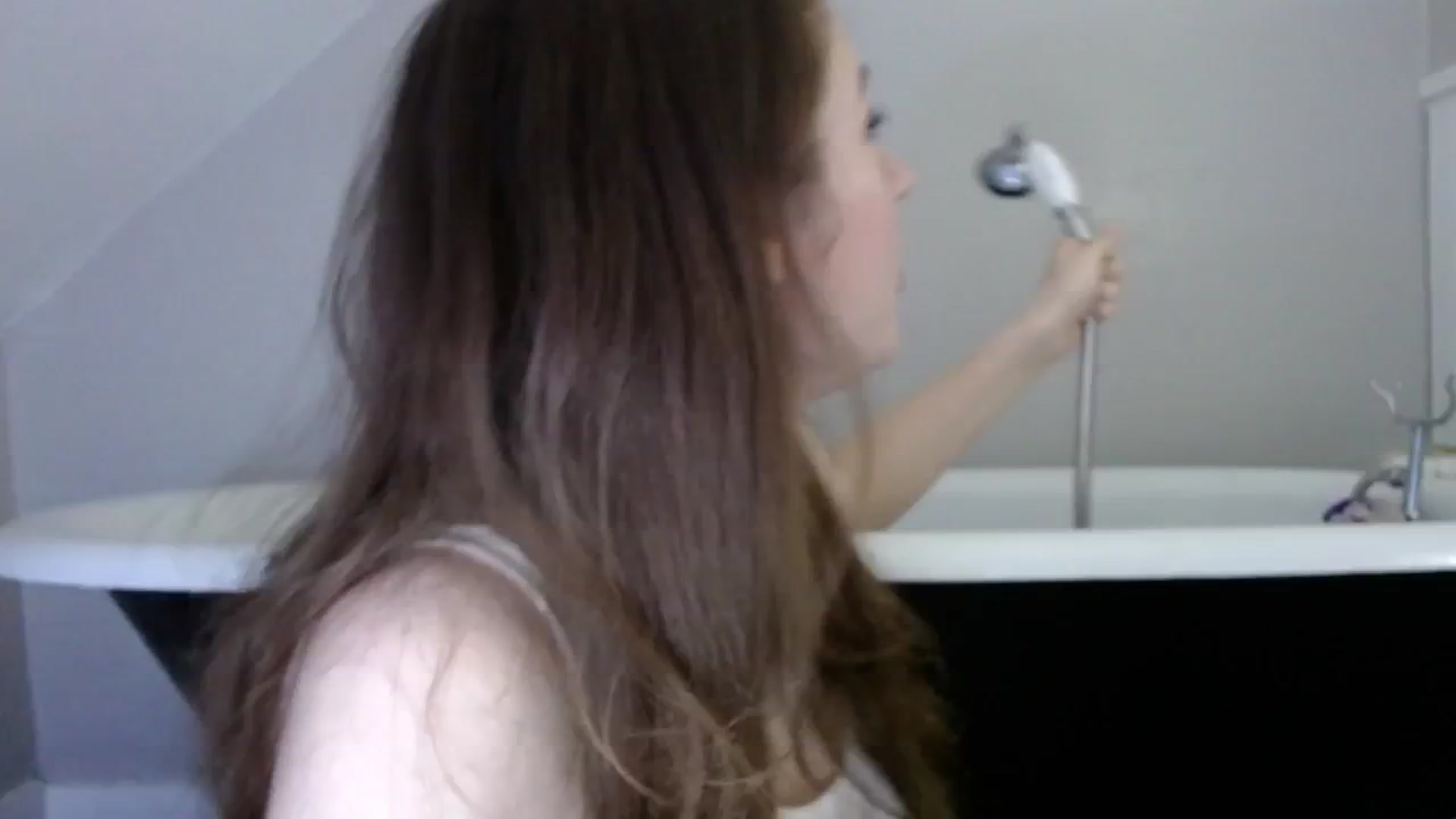 Gallery image thumbnail from SophiesJungle's myfreecams stream on, 07/25/2024, 05:06 image 4 of 20