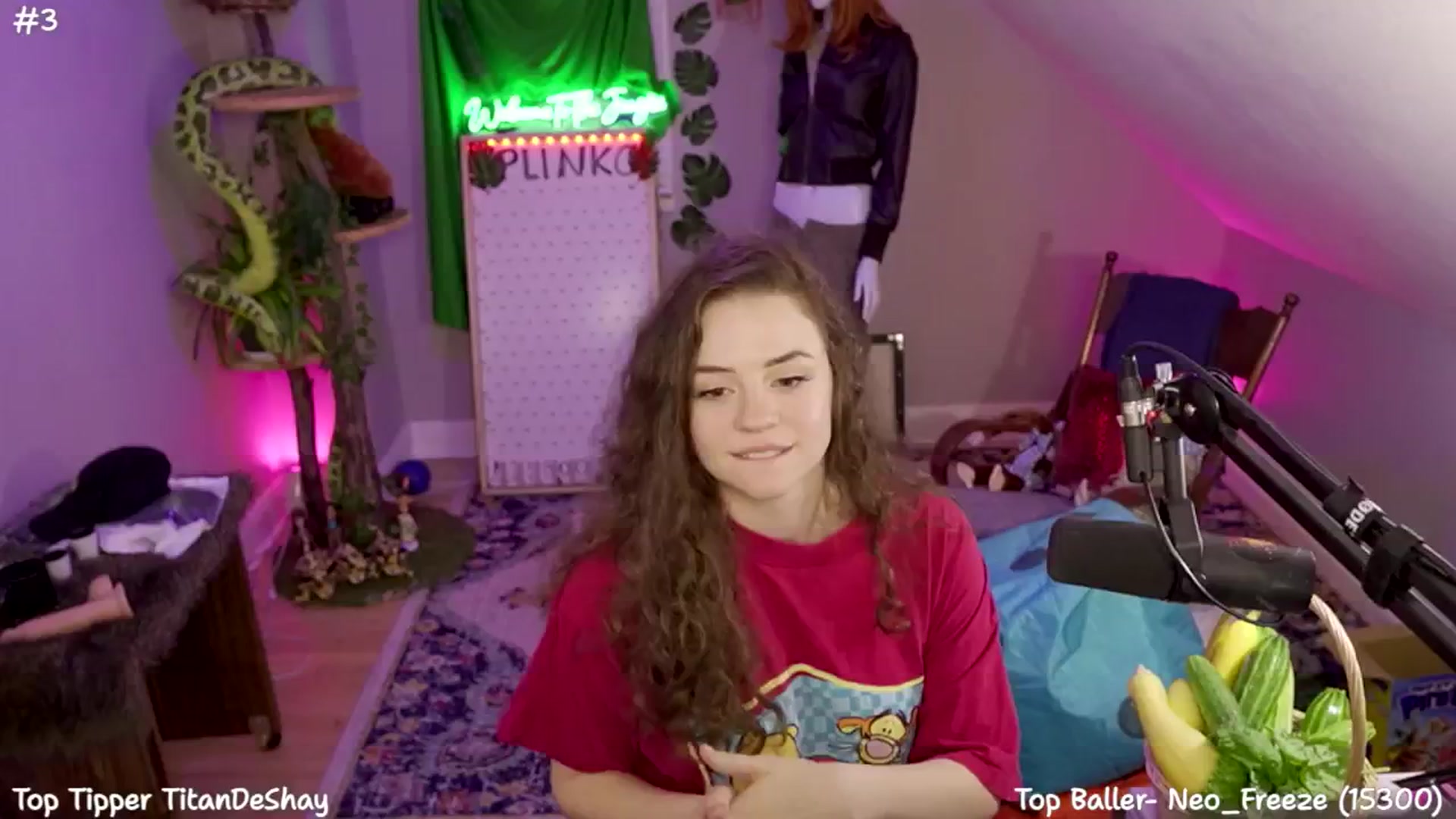 Gallery image thumbnail from SophiesJungle's myfreecams stream on, 07/25/2024, 11:05 image 7 of 20