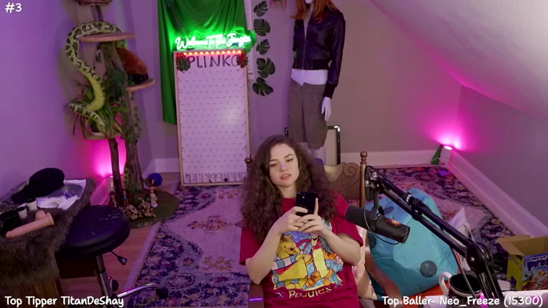 Gallery image thumbnail from SophiesJungle's myfreecams stream on, 07/25/2024, 11:05 image 17 of 20