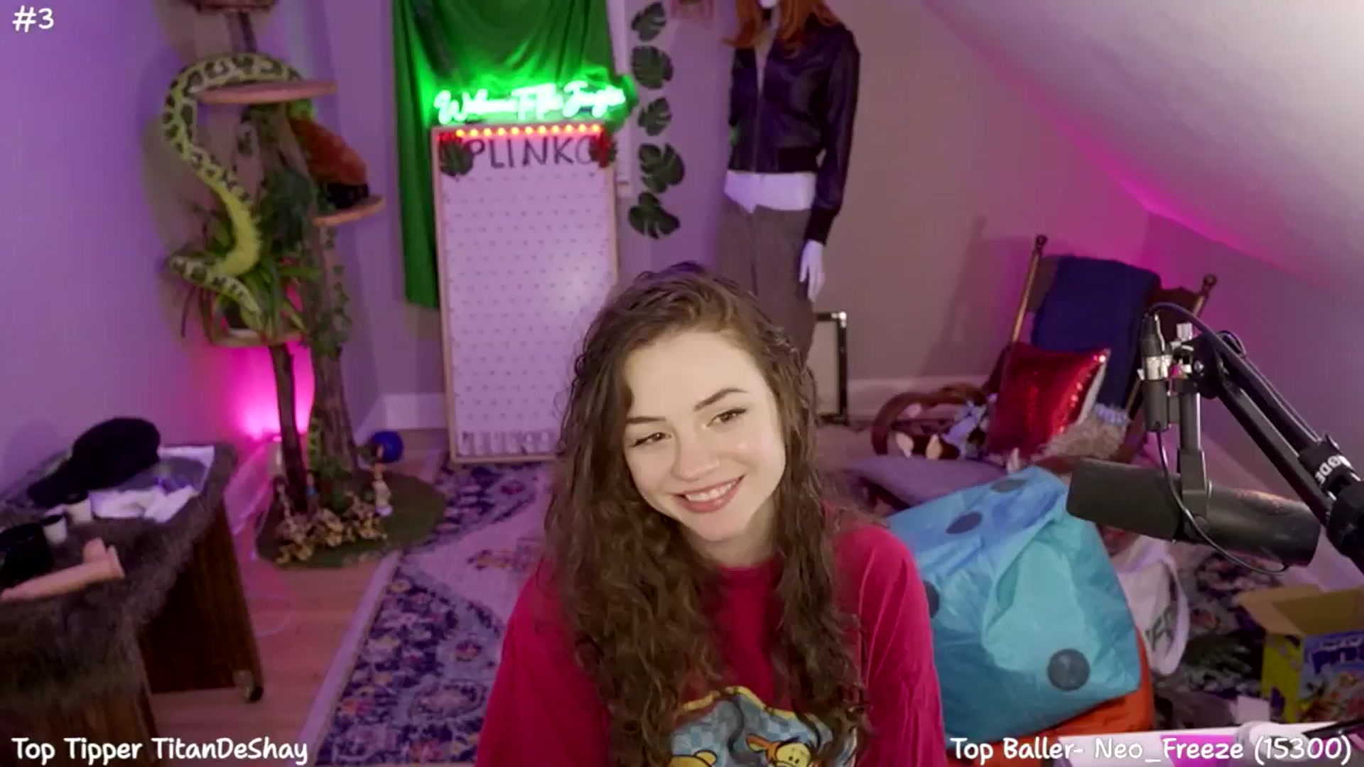 Gallery image thumbnail from SophiesJungle's myfreecams stream on, 07/25/2024, 11:05 image 2 of 20