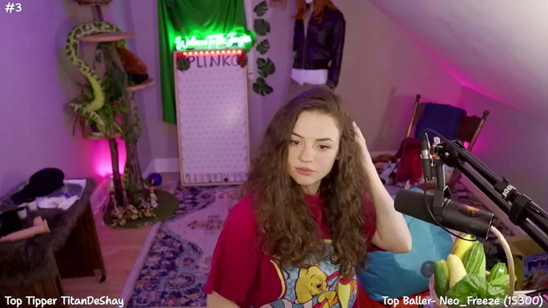 Gallery image thumbnail from SophiesJungle's myfreecams stream on, 07/25/2024, 11:05 image 8 of 20