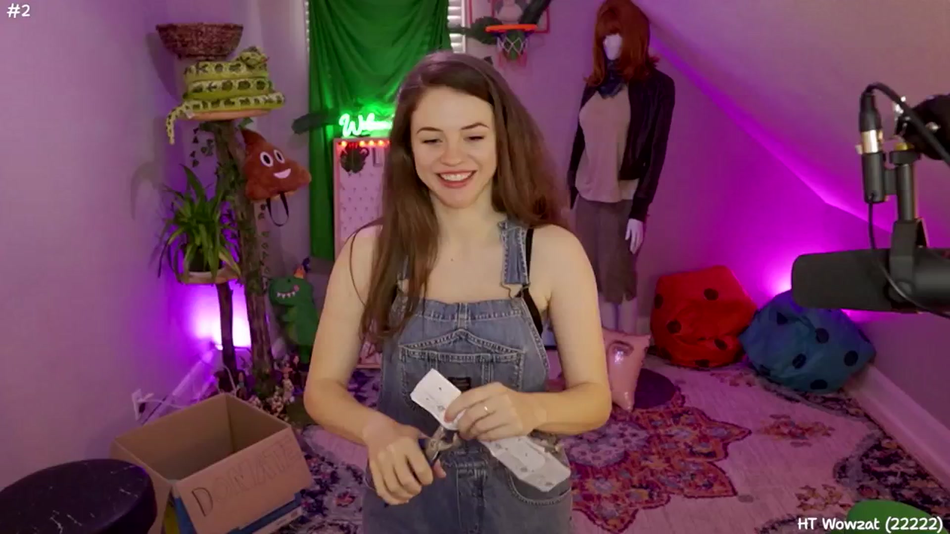 Gallery image thumbnail from SophiesJungle's myfreecams stream on, 07/31/2024, 13:06 image 14 of 20