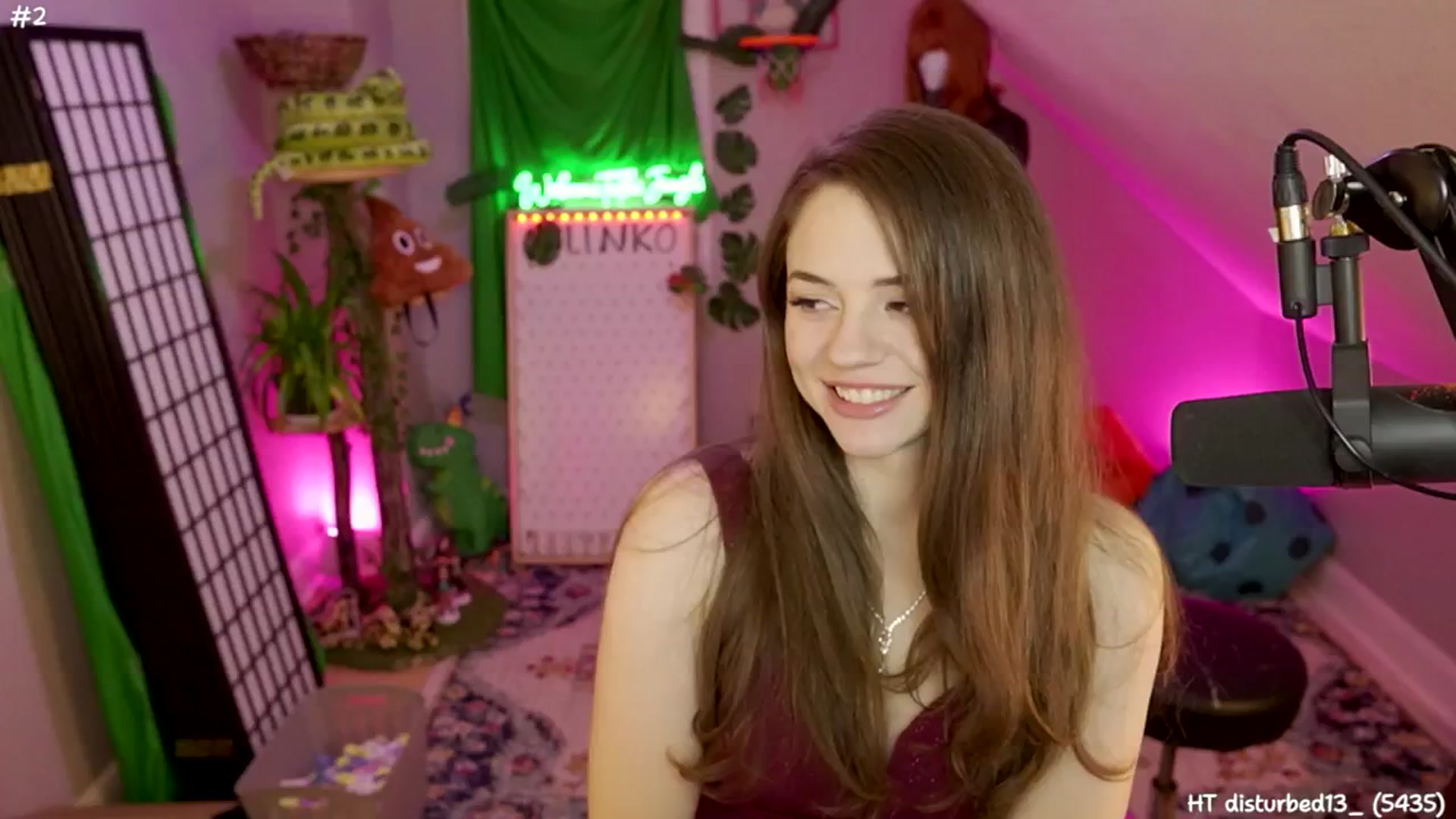 Gallery image thumbnail from SophiesJungle's myfreecams stream on, 08/01/2024, 08:04 image 4 of 20
