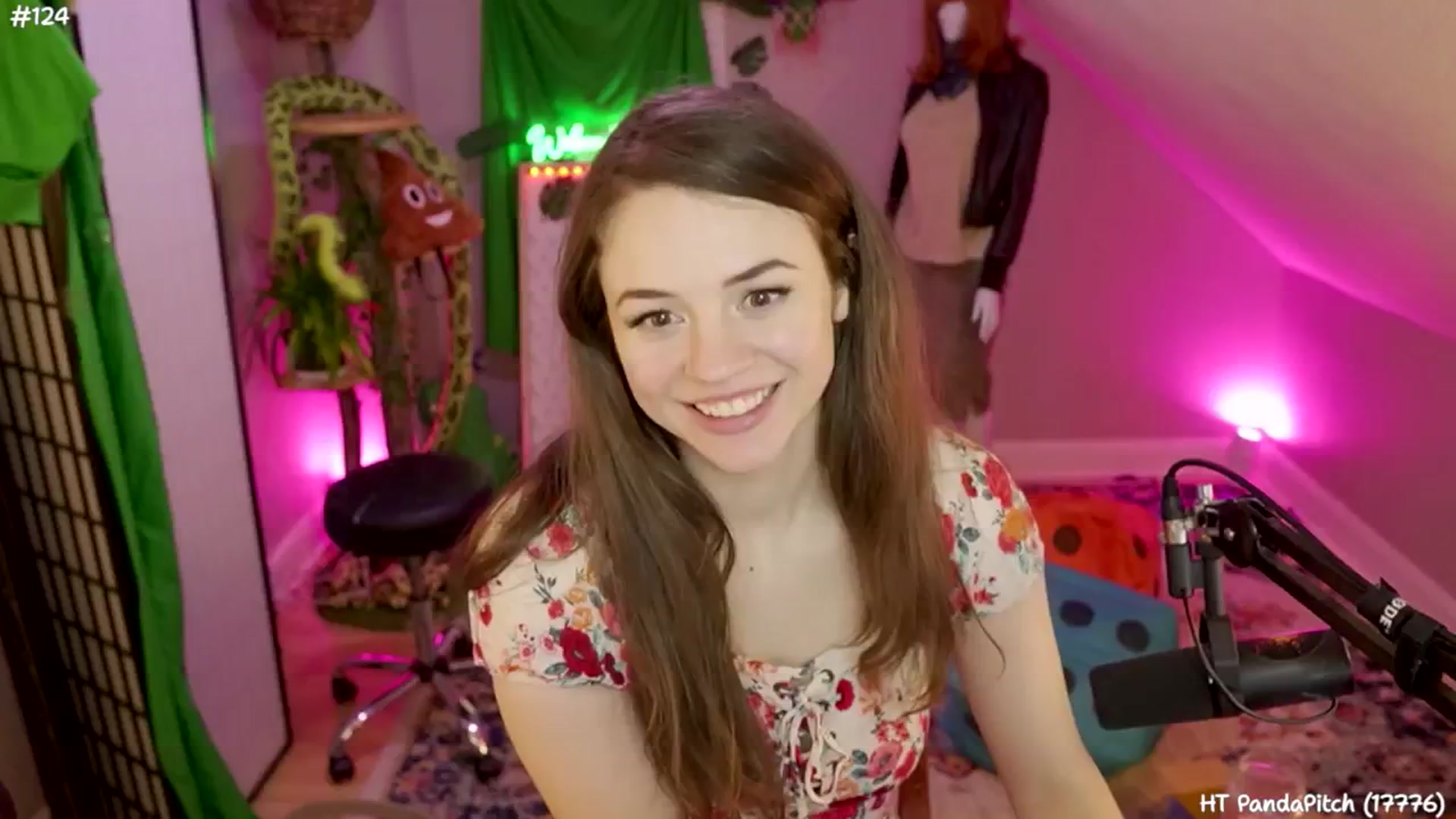 Gallery image thumbnail from SophiesJungle's myfreecams stream on, 08/01/2024, 08:55 image 2 of 20
