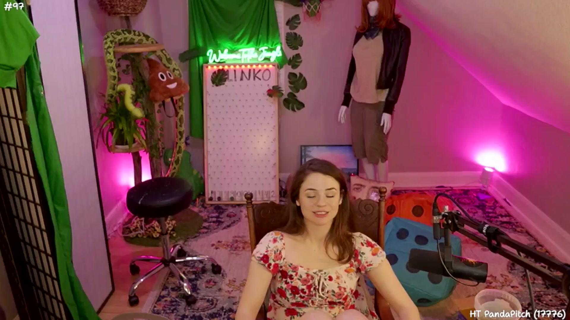 Gallery image thumbnail from SophiesJungle's myfreecams stream on, 08/01/2024, 09:47 image 12 of 20