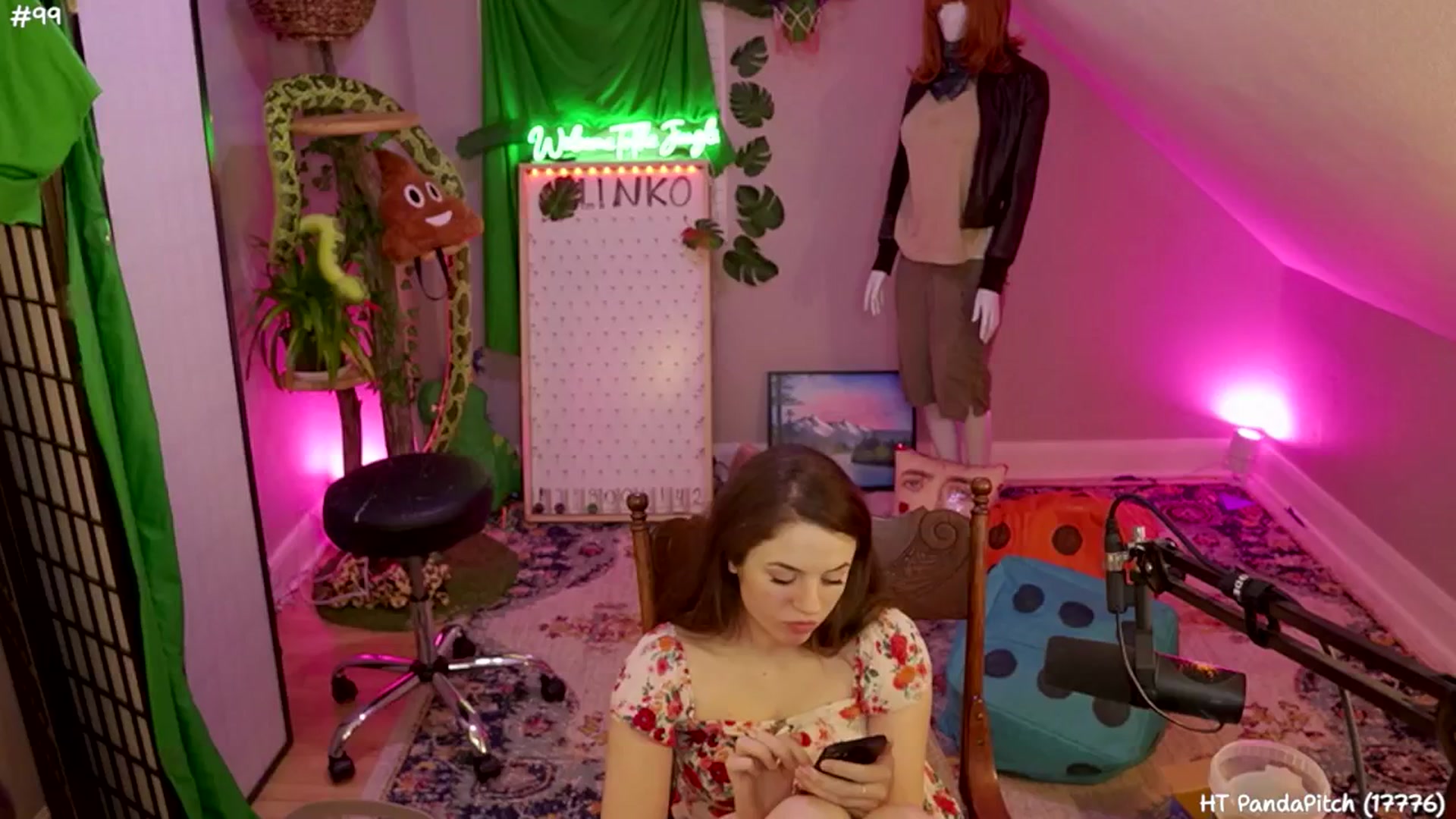 Gallery image thumbnail from SophiesJungle's myfreecams stream on, 08/01/2024, 09:47 image 14 of 20