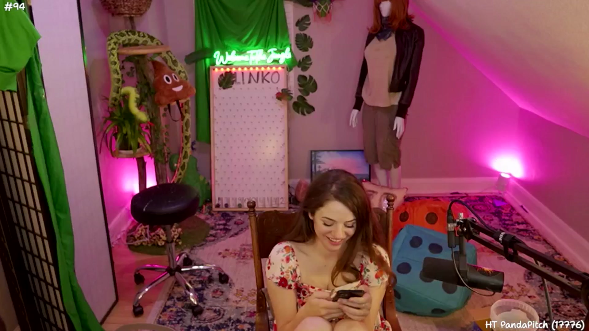 Gallery image thumbnail from SophiesJungle's myfreecams stream on, 08/01/2024, 09:47 image 6 of 20