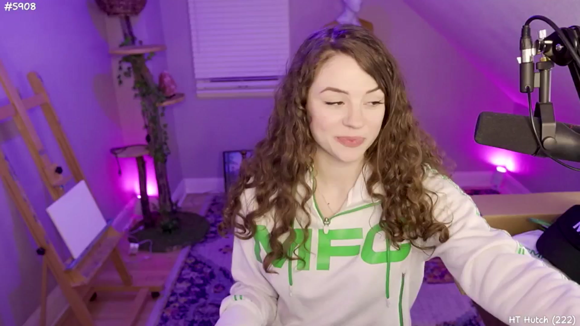 Gallery image thumbnail from SophiesJungle's myfreecams stream on, 09/10/2024, 04:12 image 8 of 20