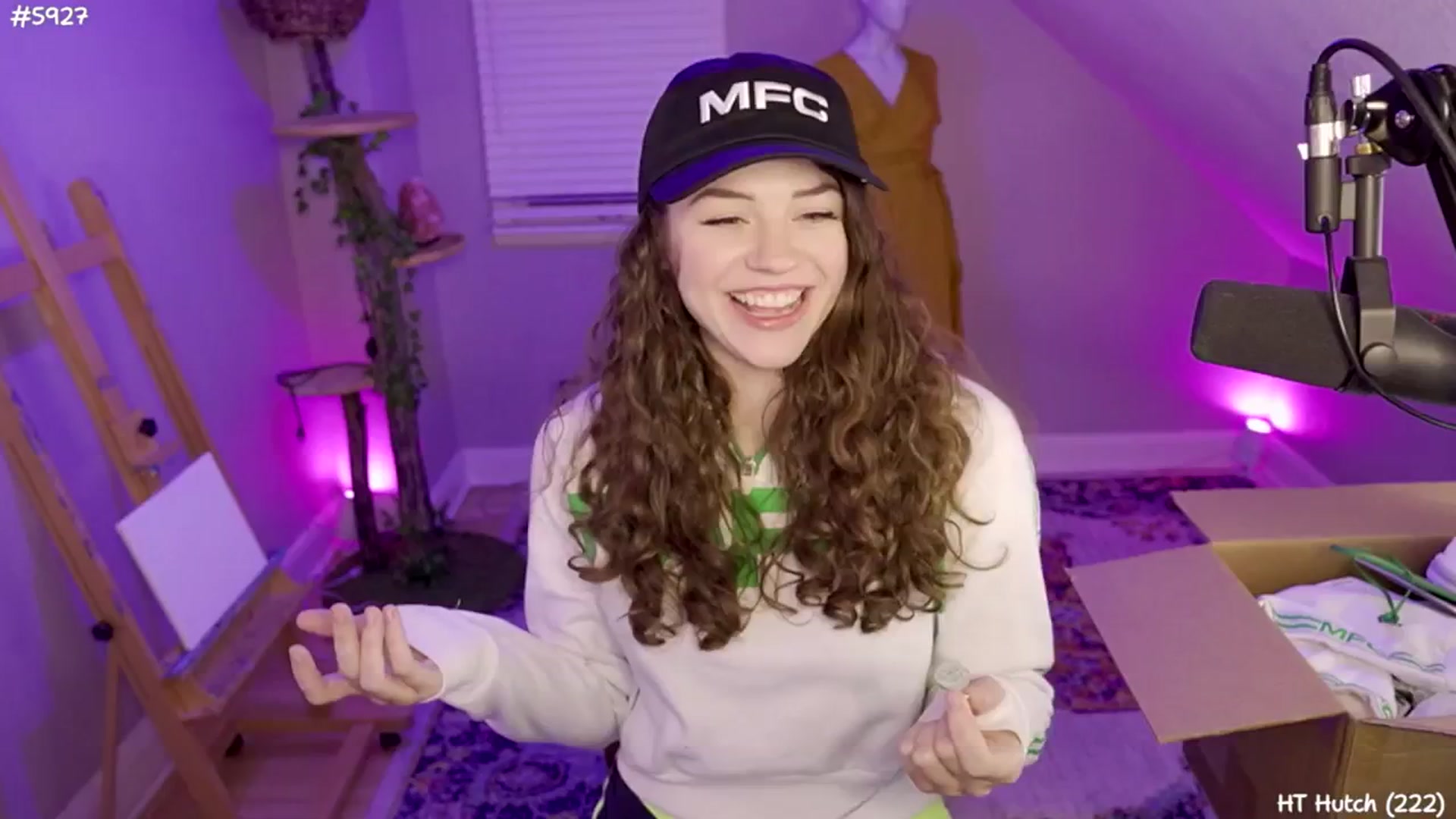 Gallery image thumbnail from SophiesJungle's myfreecams stream on, 09/10/2024, 04:12 image 7 of 20