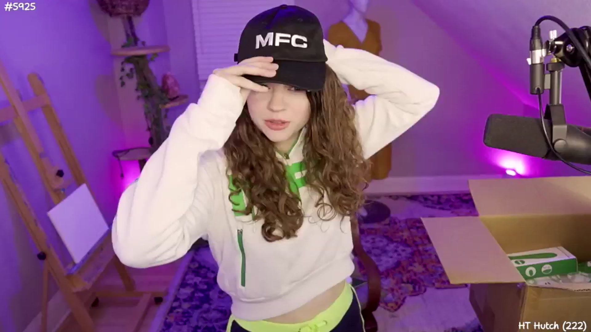 Gallery image thumbnail from SophiesJungle's myfreecams stream on, 09/10/2024, 04:12 image 5 of 20
