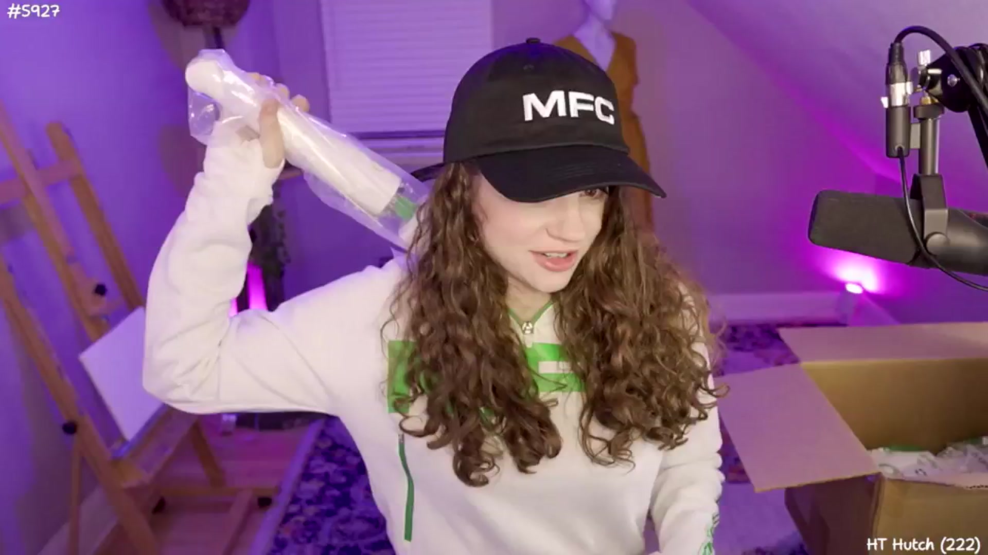 Gallery image thumbnail from SophiesJungle's myfreecams stream on, 09/10/2024, 04:12 image 6 of 20