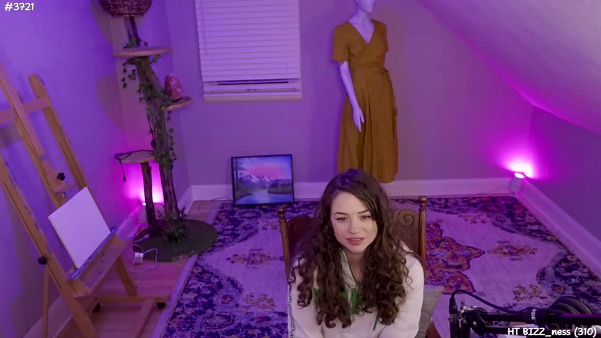 Gallery image thumbnail from SophiesJungle's myfreecams stream on, 09/10/2024, 05:53 image 18 of 20