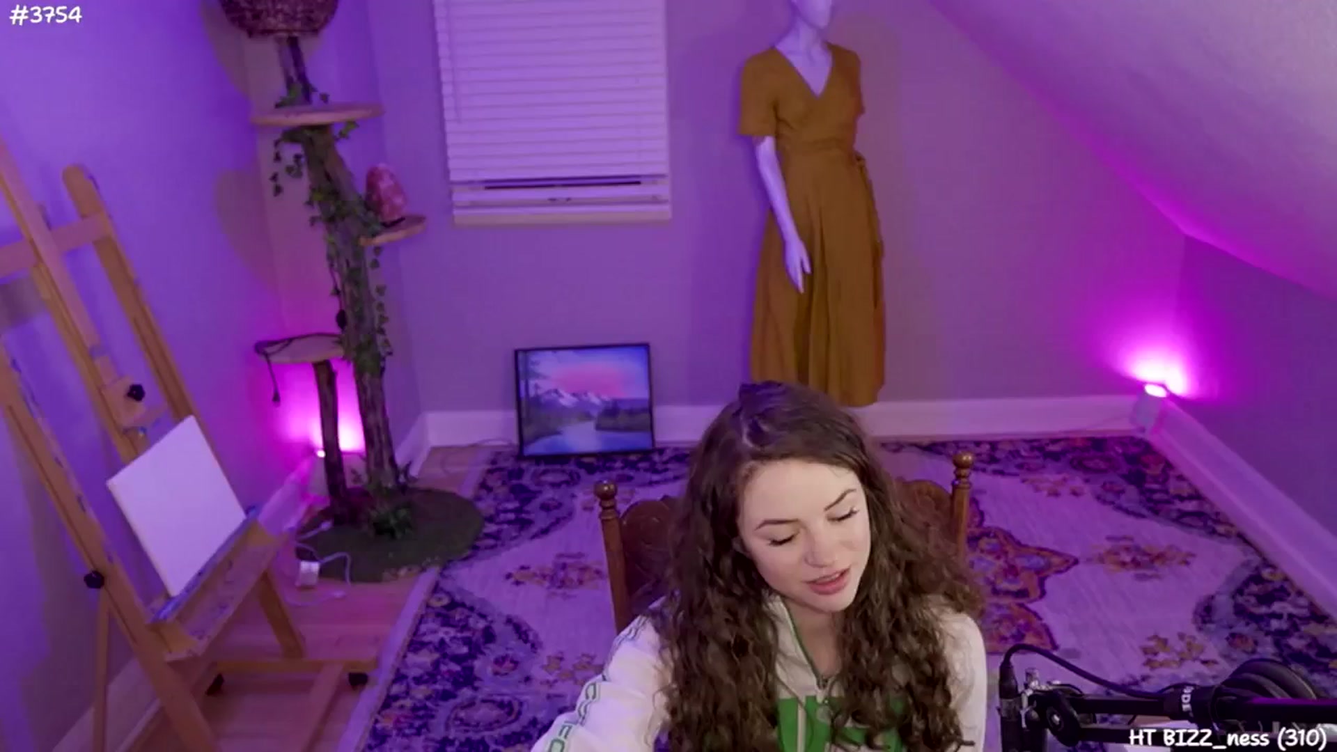 Gallery image thumbnail from SophiesJungle's myfreecams stream on, 09/10/2024, 05:53 image 16 of 20