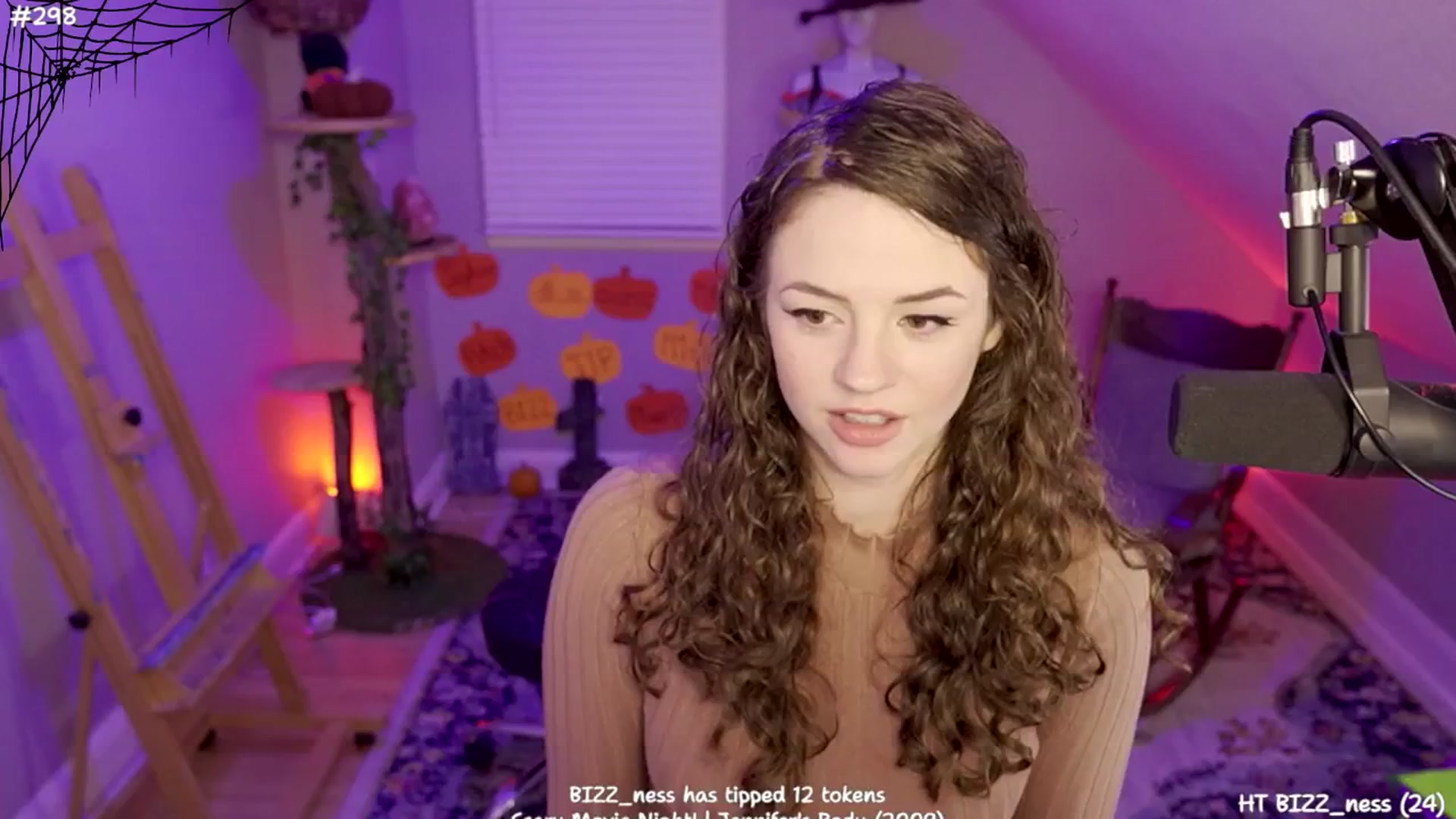 Gallery image thumbnail from SophiesJungle's myfreecams stream on, 10/07/2024, 05:15 image 6 of 20
