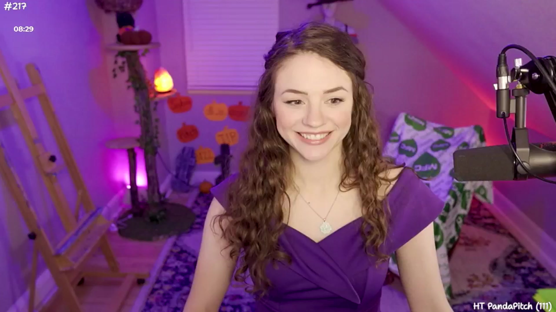 Gallery image thumbnail from SophiesJungle's myfreecams stream on, 10/08/2024, 03:32 image 10 of 20