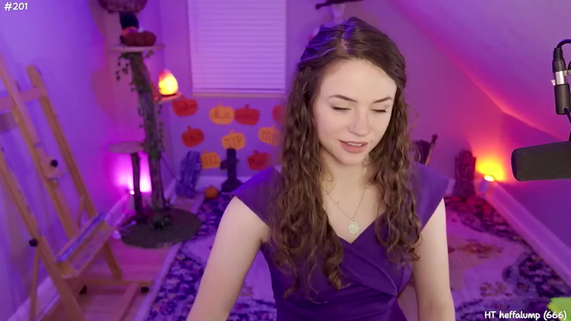 Gallery image thumbnail from SophiesJungle's myfreecams stream on, 10/08/2024, 08:34 image 10 of 20