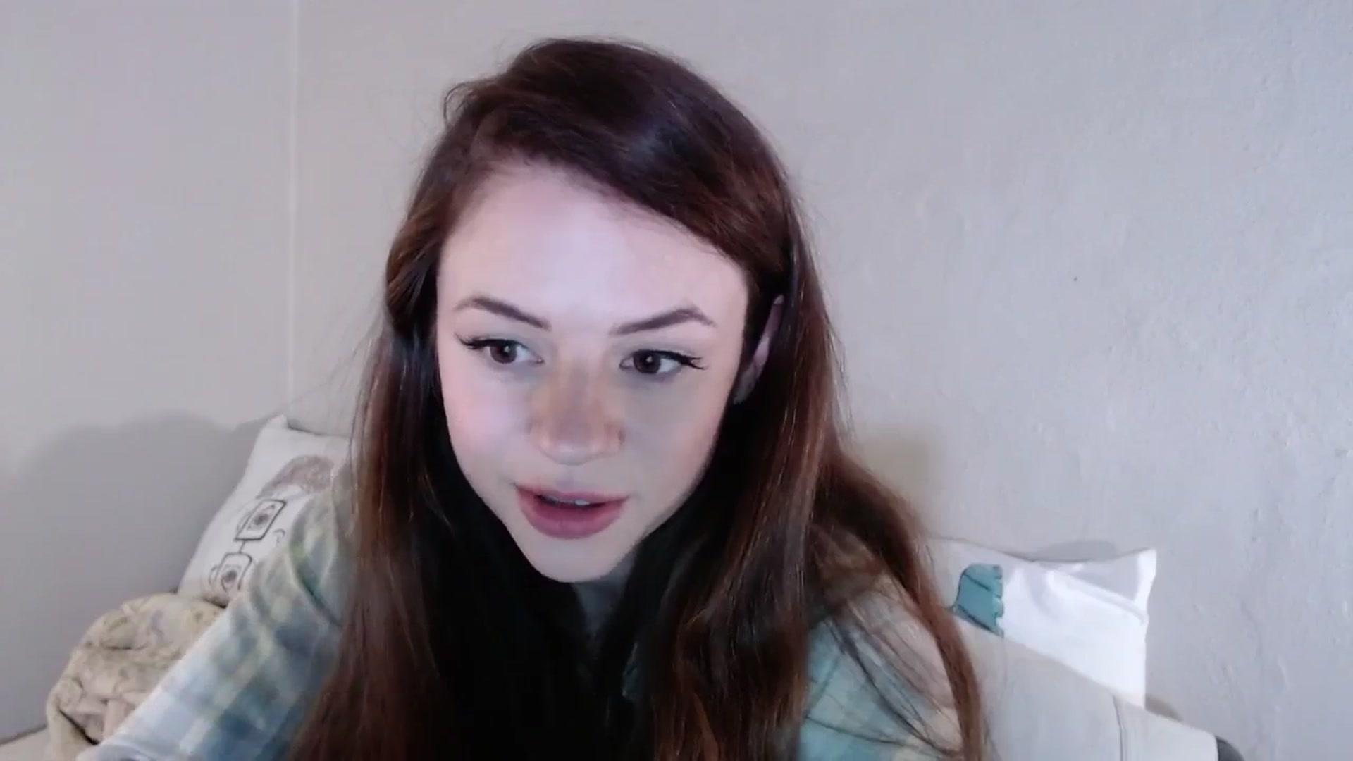 Gallery image thumbnail from SophiesJungle's myfreecams stream on, 10/13/2024, 03:41 image 6 of 20