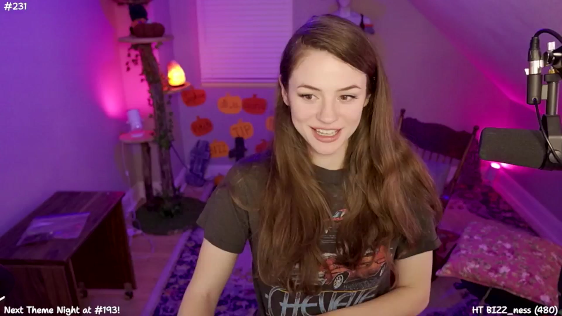 Gallery image thumbnail from SophiesJungle's myfreecams stream on, 10/15/2024, 08:42 image 10 of 20