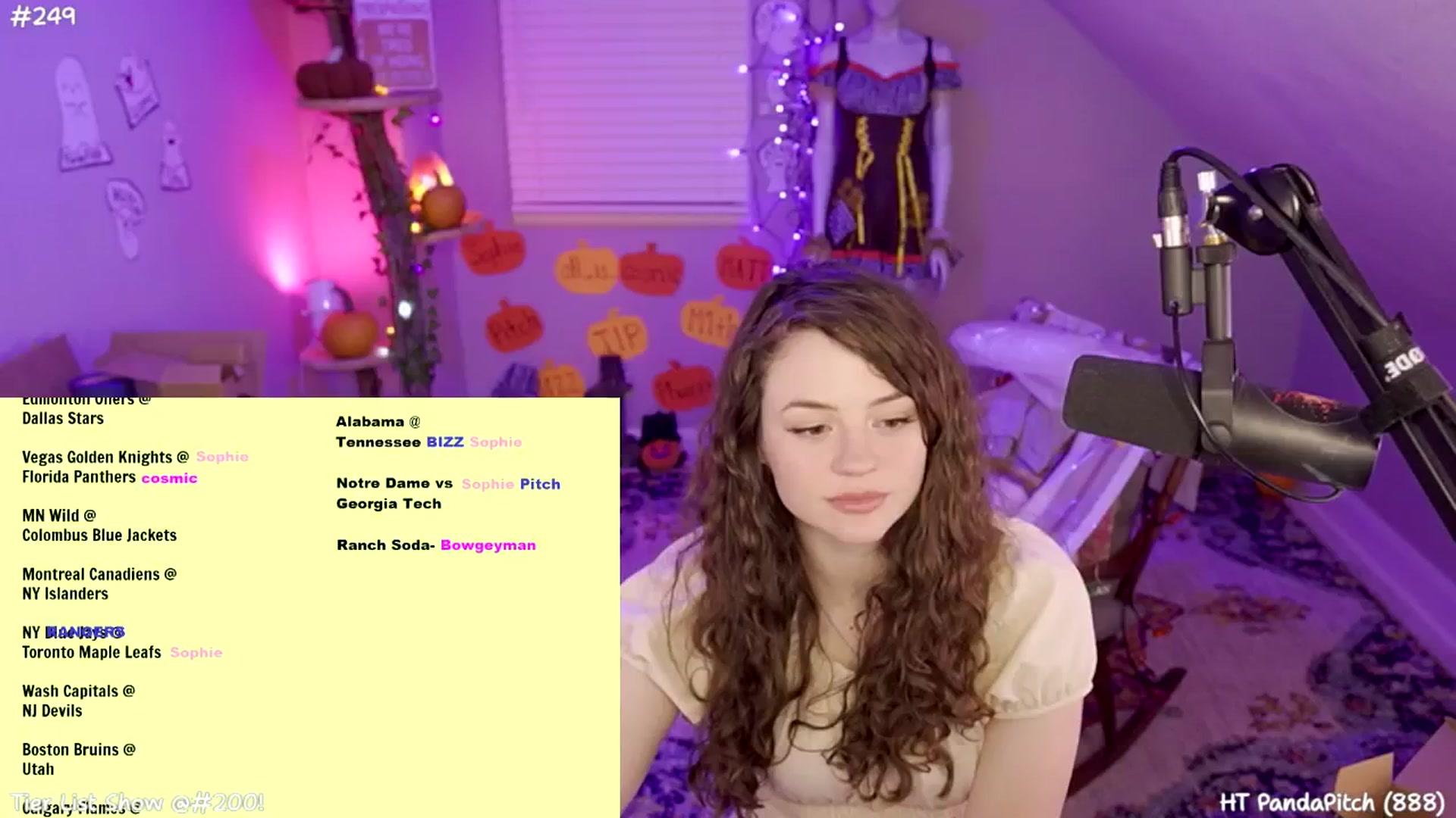 Gallery image thumbnail from SophiesJungle's myfreecams stream on, 10/18/2024, 08:30 image 13 of 20