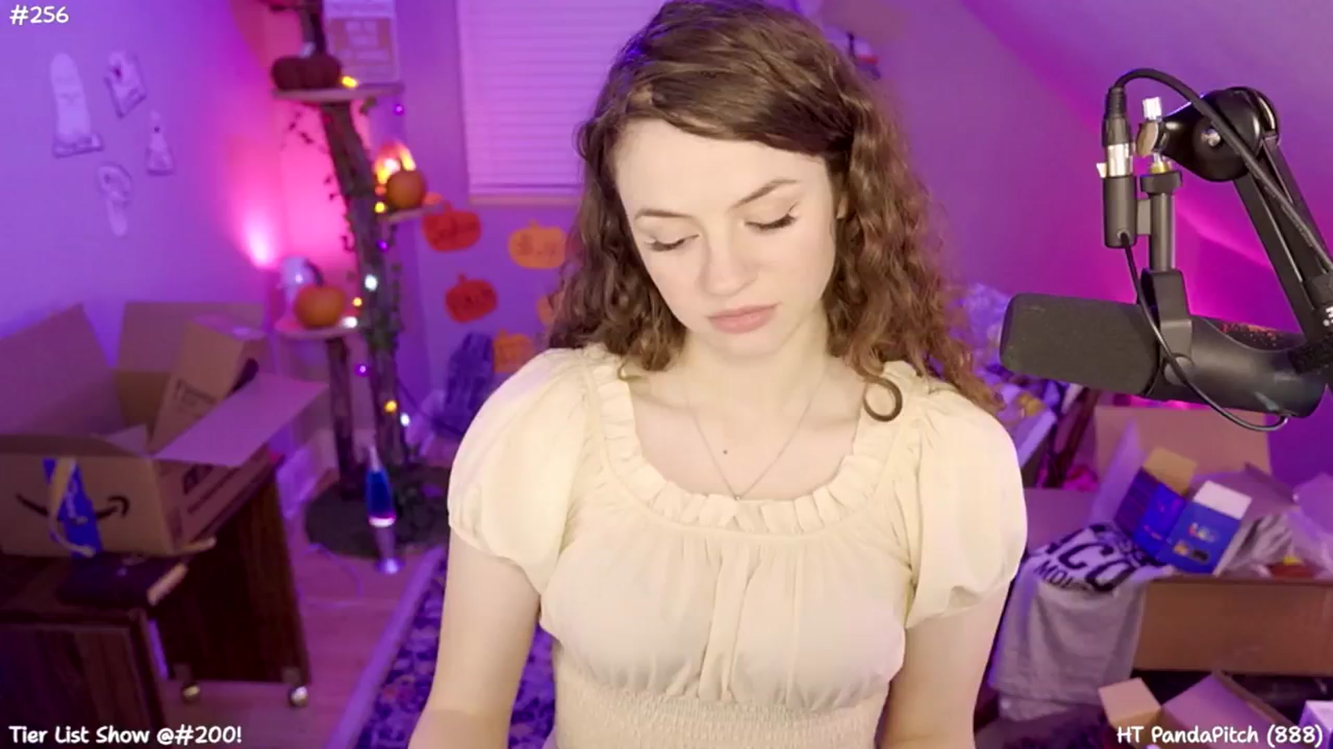 Gallery image thumbnail from SophiesJungle's myfreecams stream on, 10/18/2024, 08:30 image 7 of 20