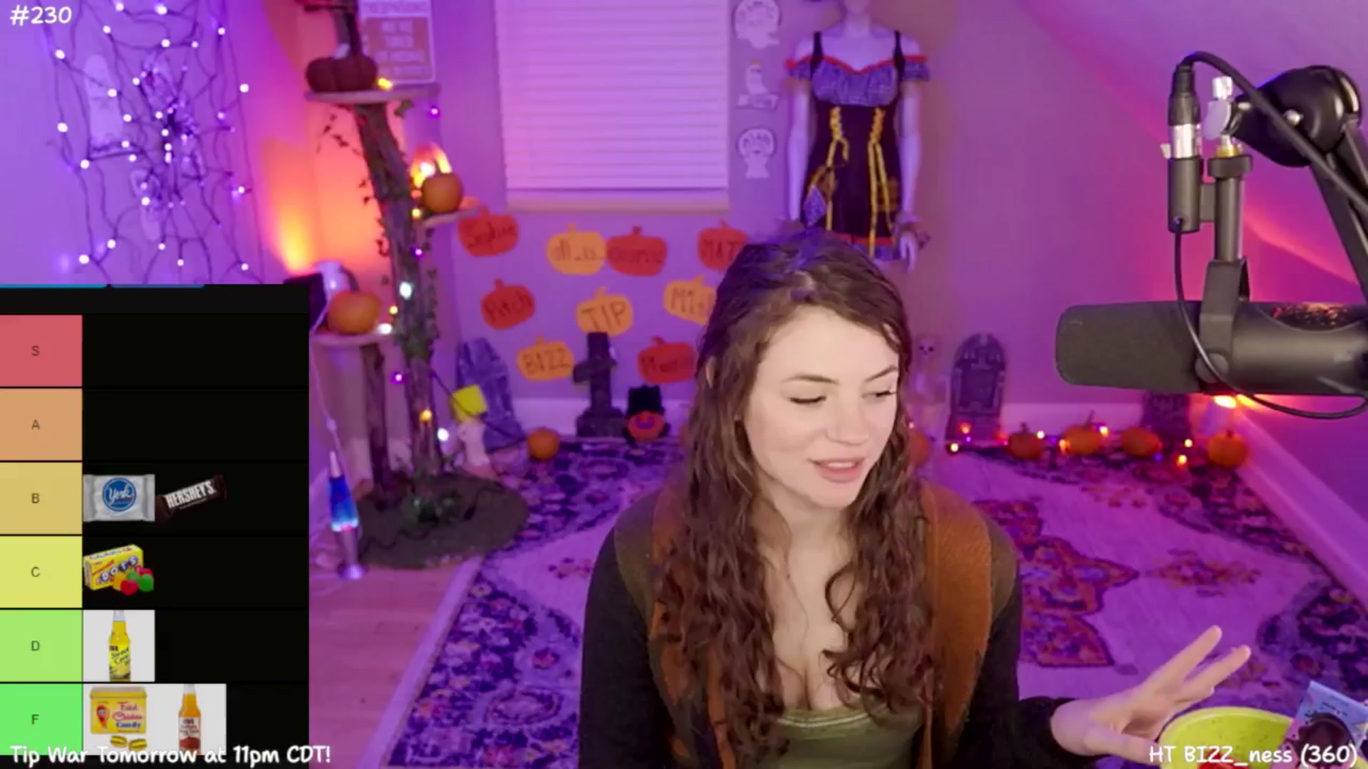 Gallery image thumbnail from SophiesJungle's myfreecams stream on, 10/19/2024, 08:24 image 13 of 20