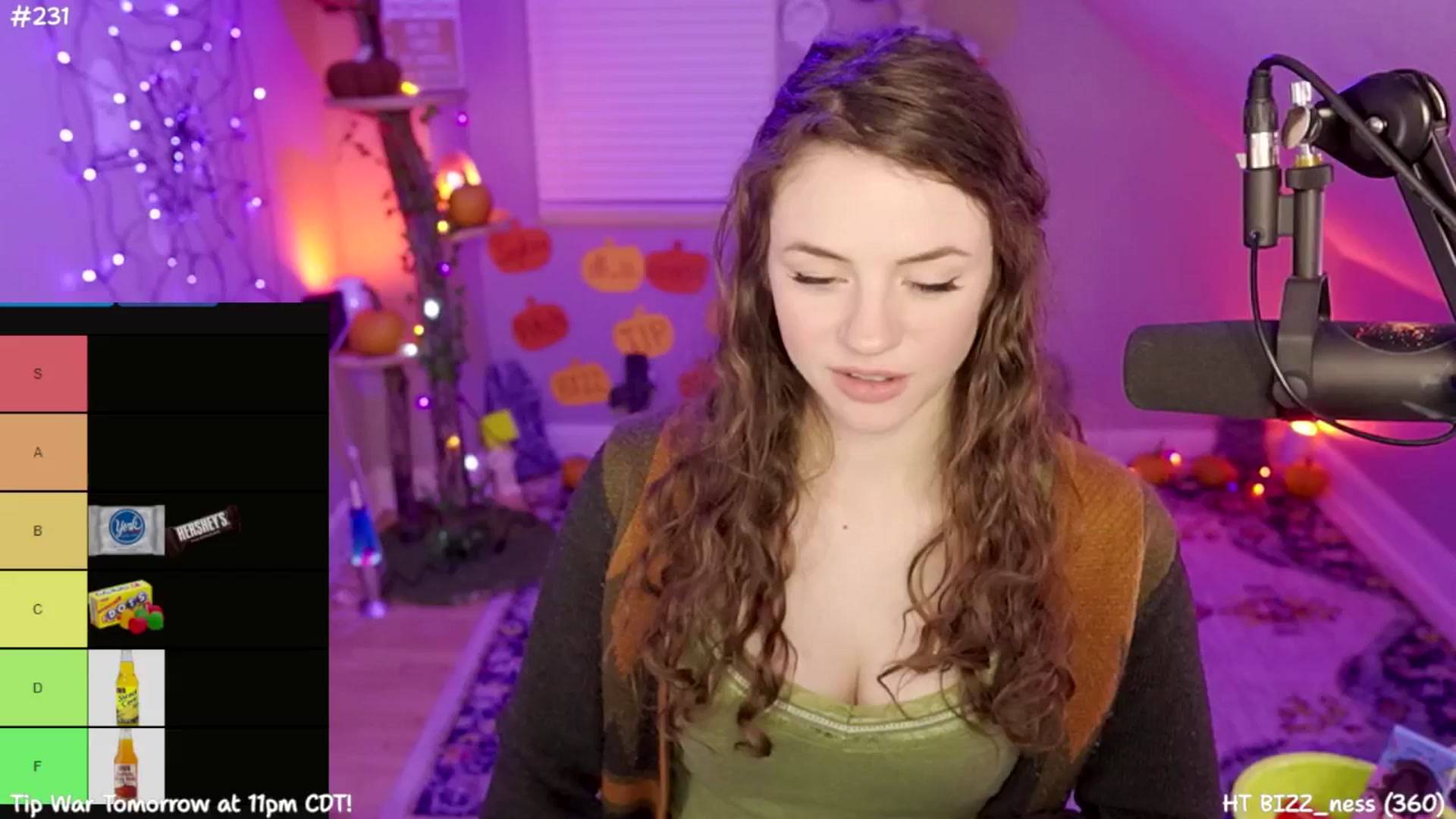 Gallery image thumbnail from SophiesJungle's myfreecams stream on, 10/19/2024, 08:24 image 11 of 20