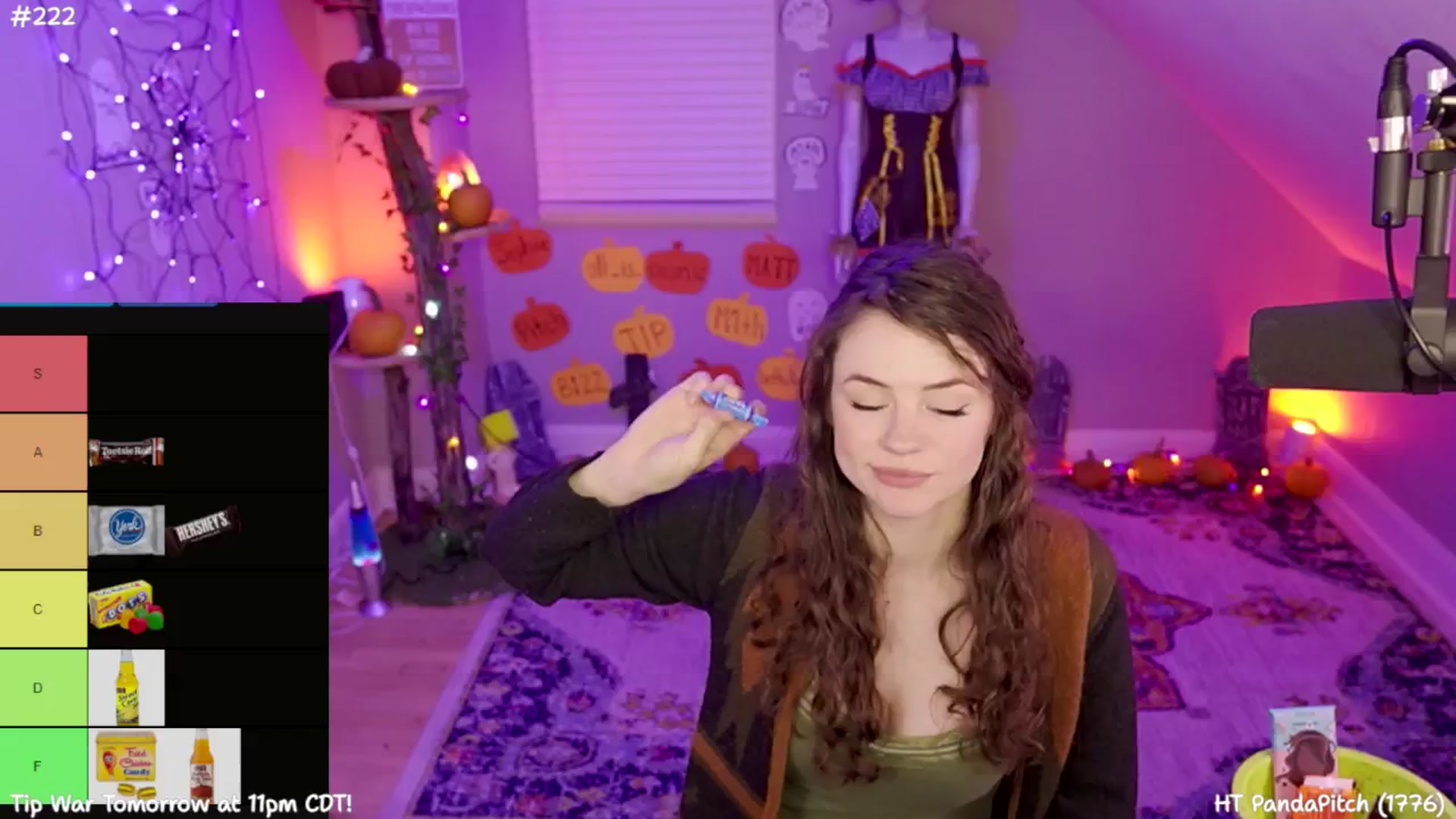 Gallery image thumbnail from SophiesJungle's myfreecams stream on, 10/19/2024, 08:24 image 14 of 20