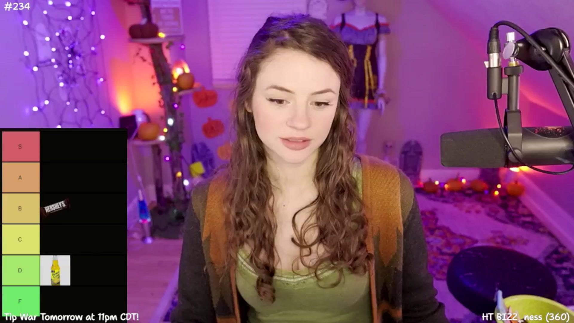 Gallery image thumbnail from SophiesJungle's myfreecams stream on, 10/19/2024, 08:24 image 4 of 20