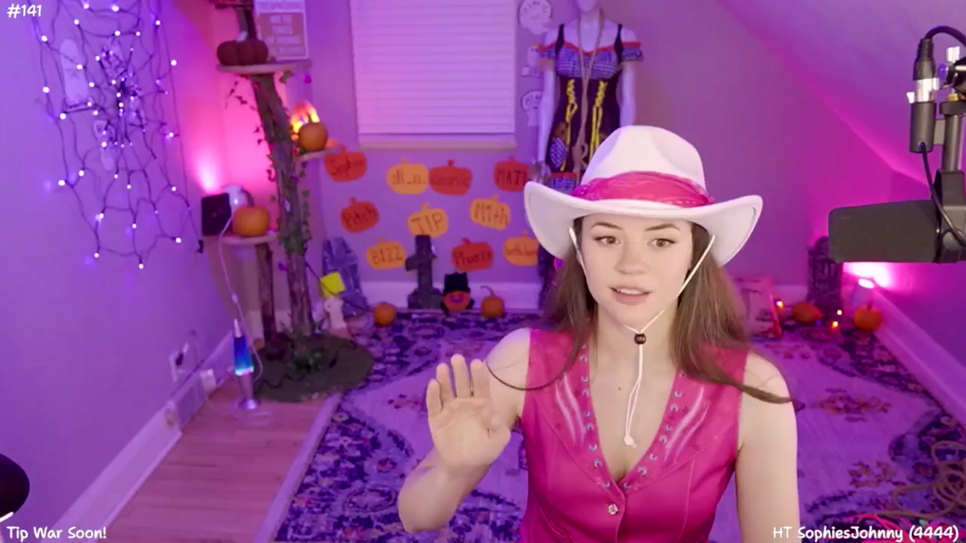 Gallery image thumbnail from SophiesJungle's myfreecams stream on, 10/20/2024, 07:58 image 13 of 20