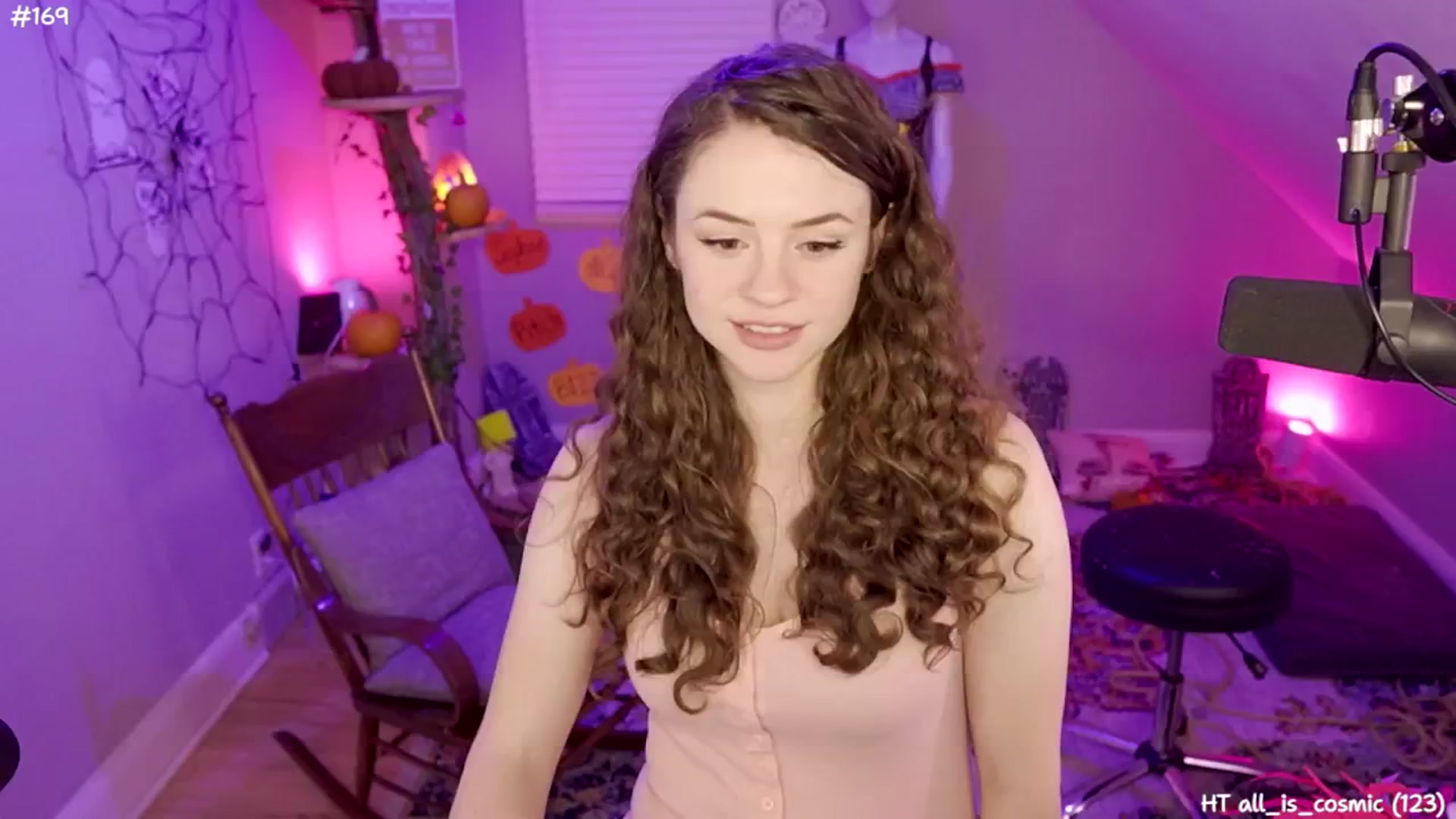 Gallery image thumbnail from SophiesJungle's myfreecams stream on, 10/24/2024, 06:48 image 20 of 20