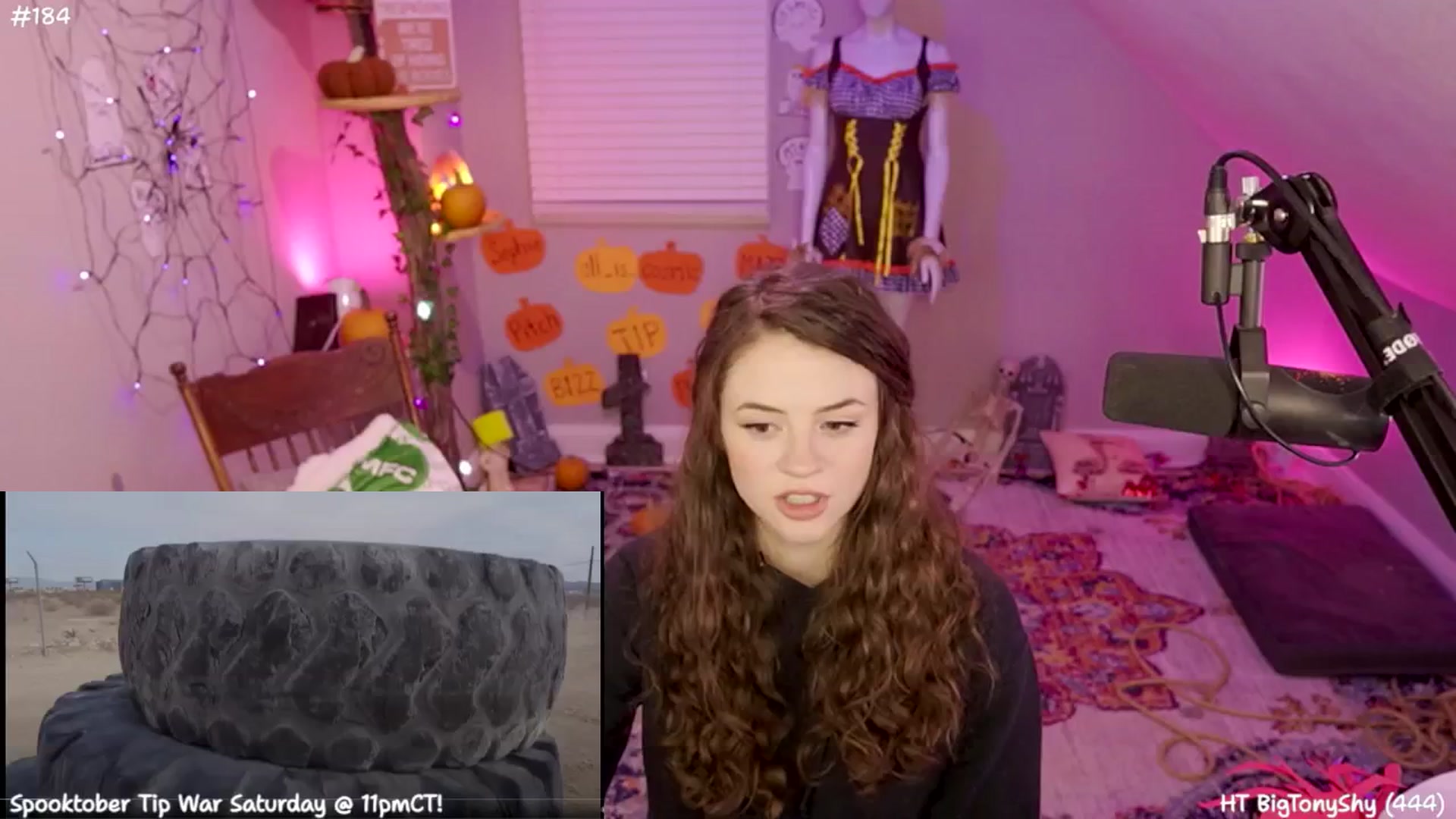 Gallery image thumbnail from SophiesJungle's myfreecams stream on, 10/25/2024, 08:11 image 5 of 20